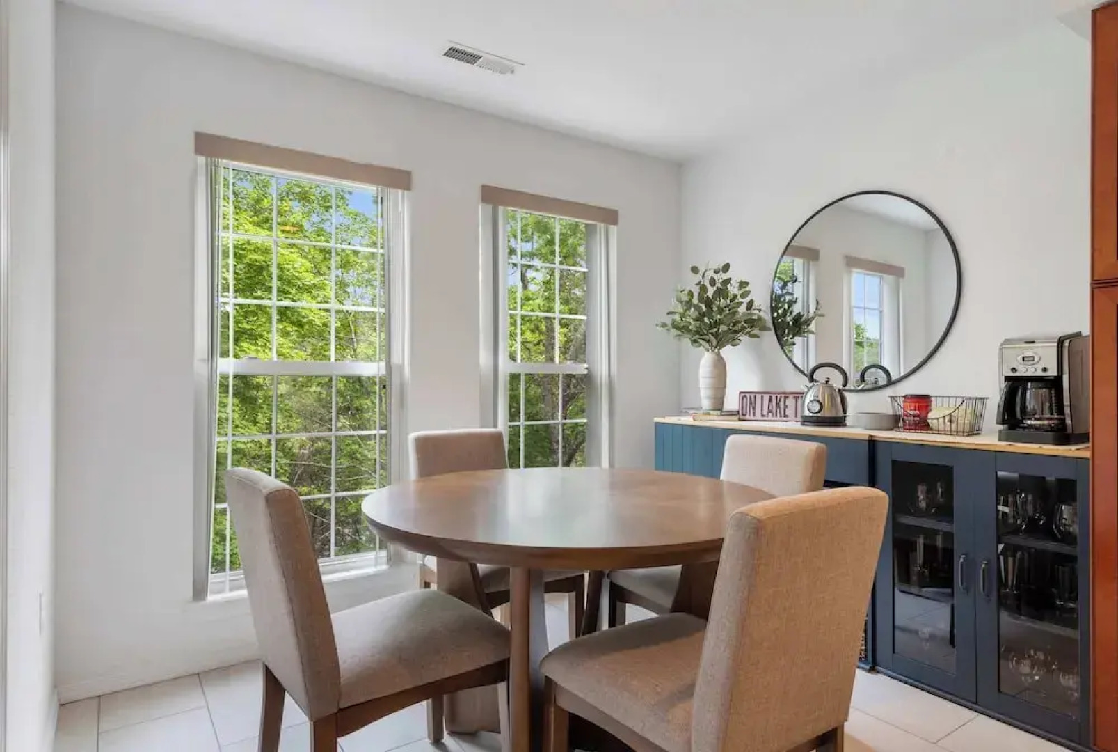 Lake It Easy Condo for 7