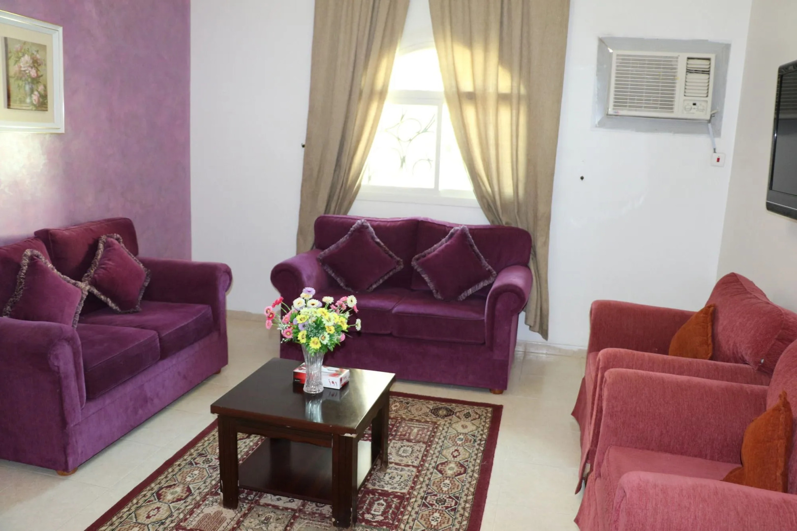 Al Alya Hotel Rooms and Suites