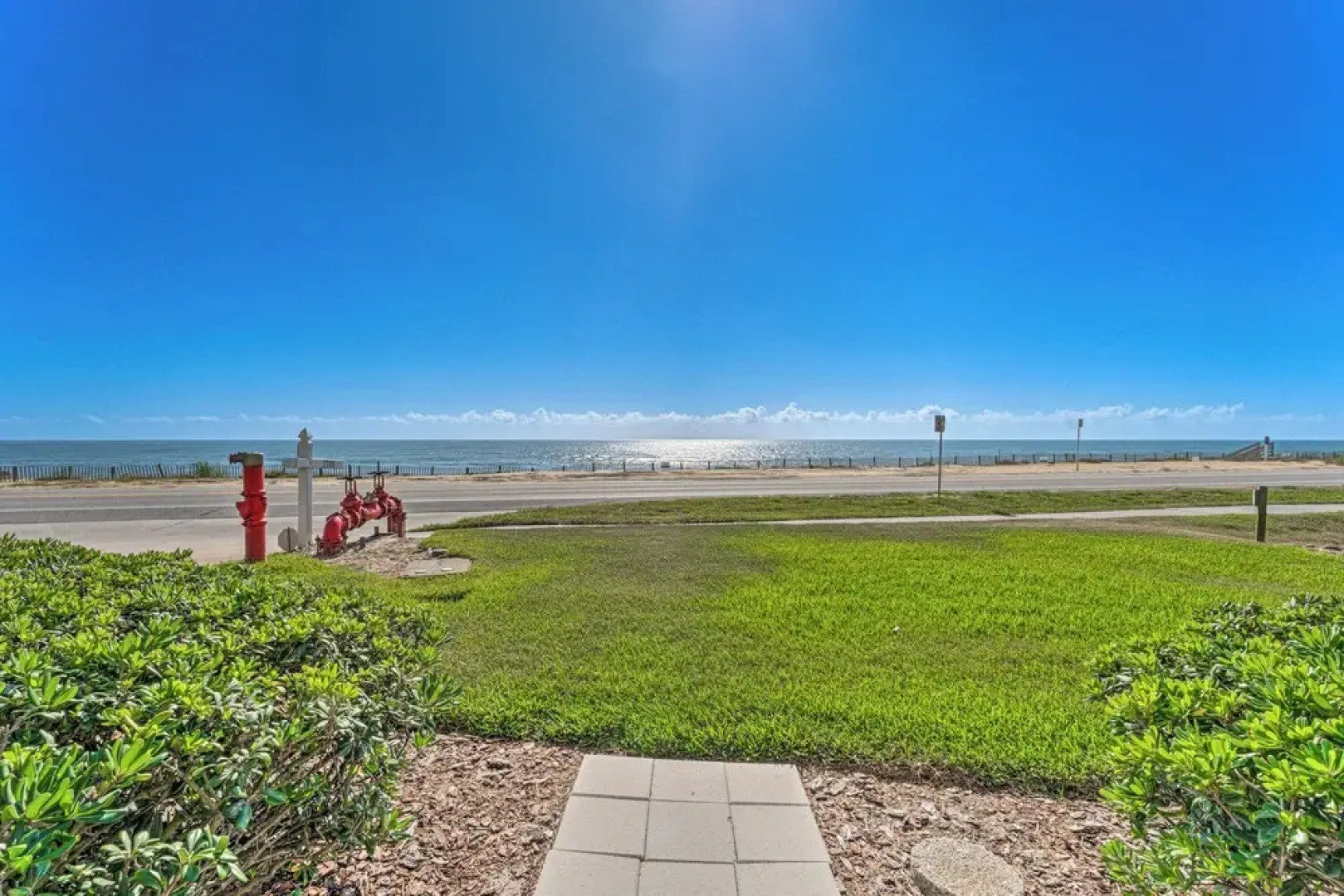 Ormond Beach Condo w/ Ocean Views & Community Pool