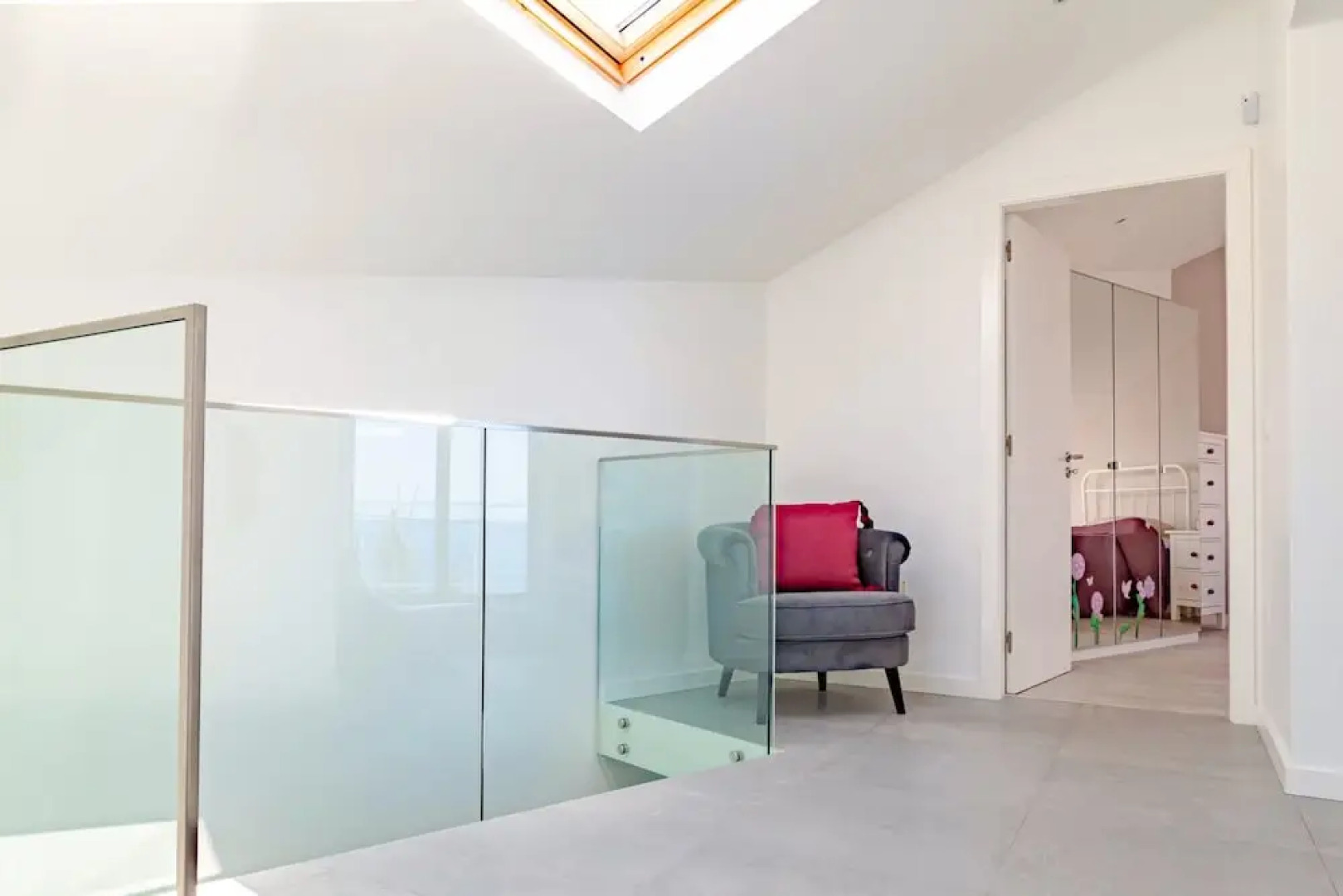 Madeira Beach House by MHM