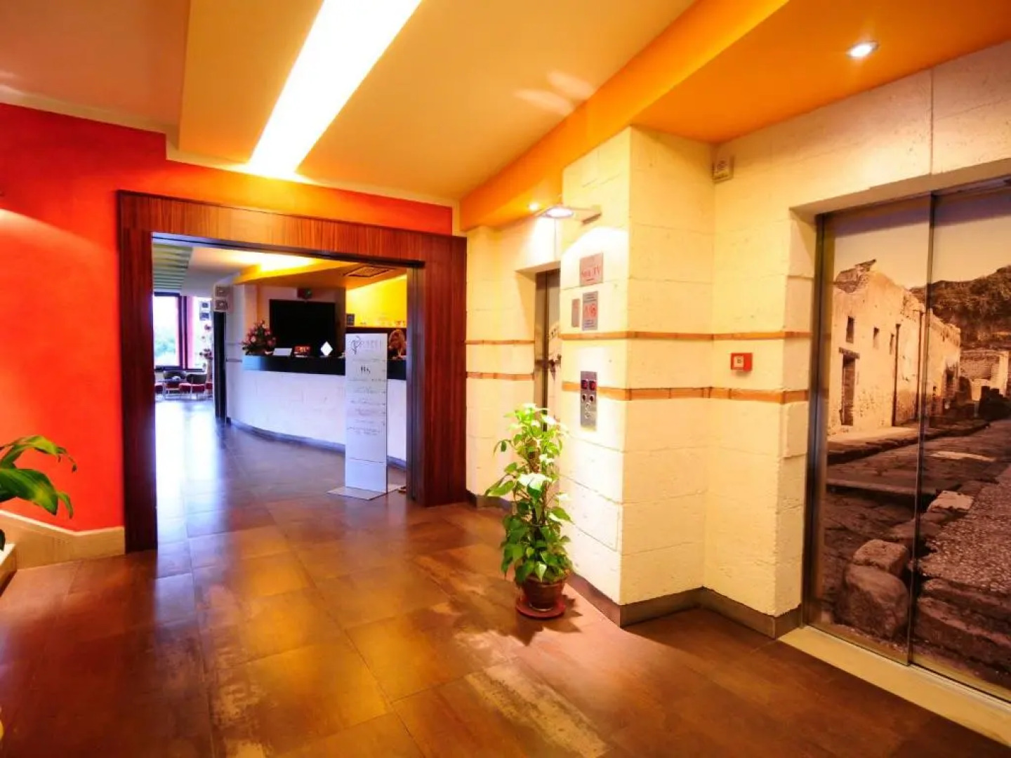 Abalon Pompei Resort