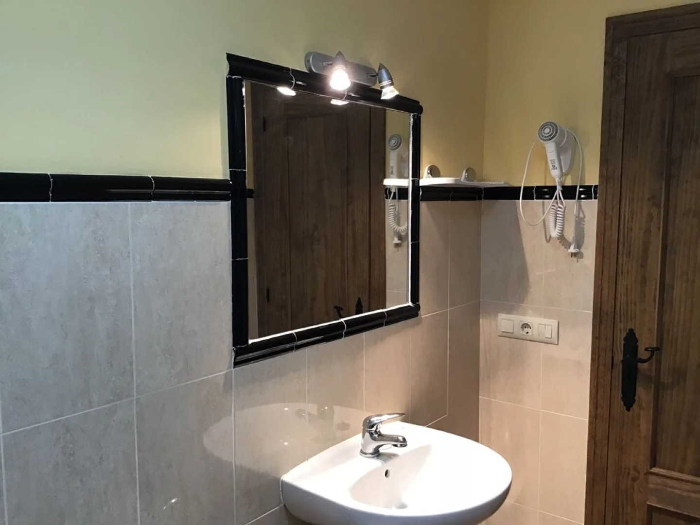 Apartamentos Sanabria