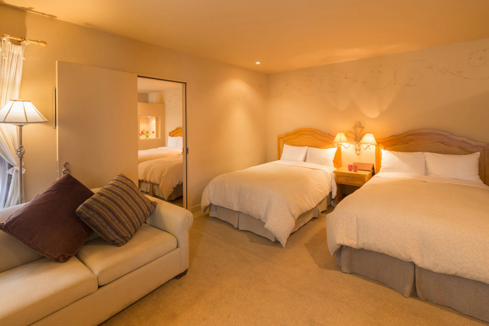 Poppy Springs Resort & Spa