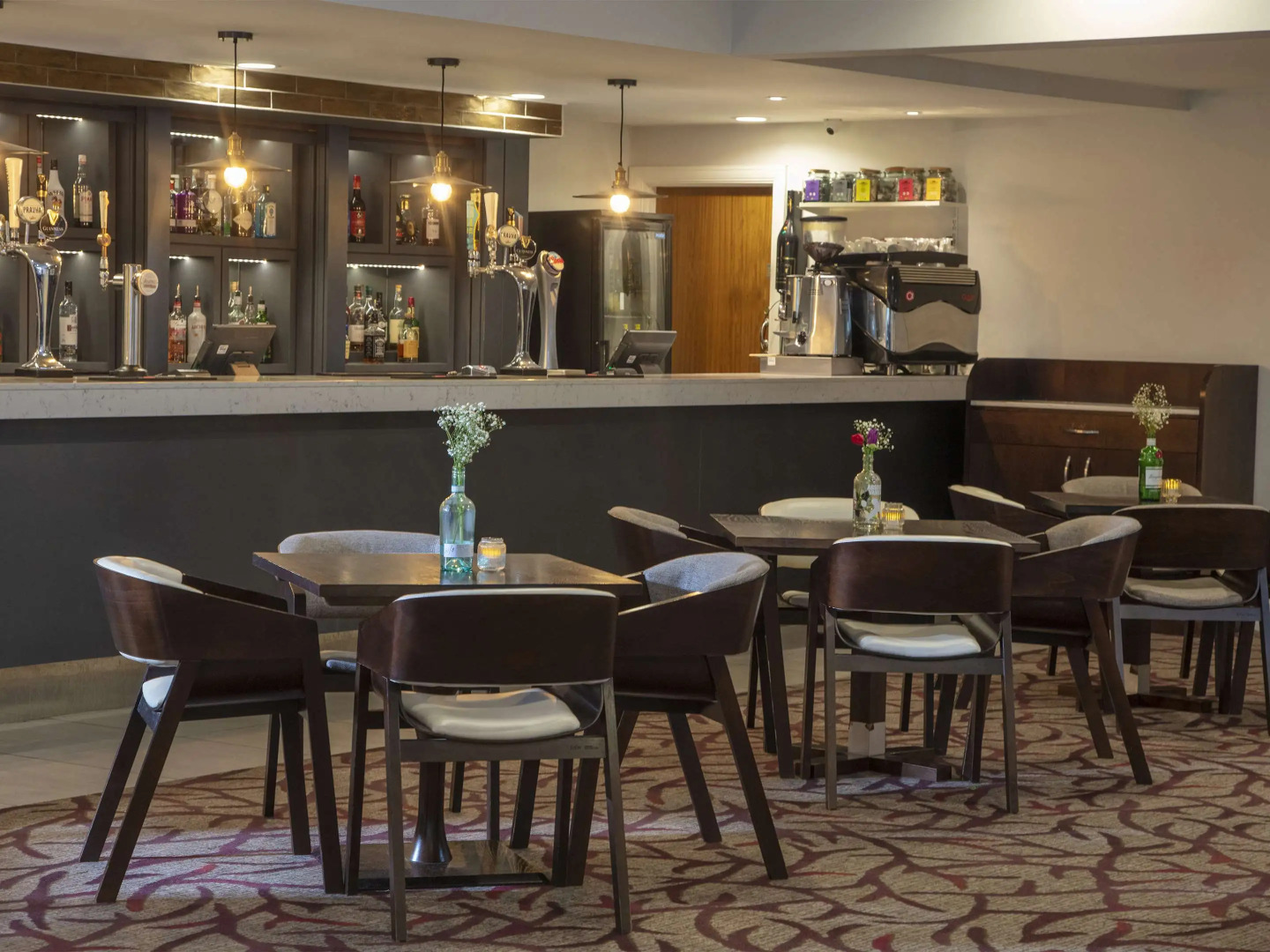 Отель The Cambridge Belfry