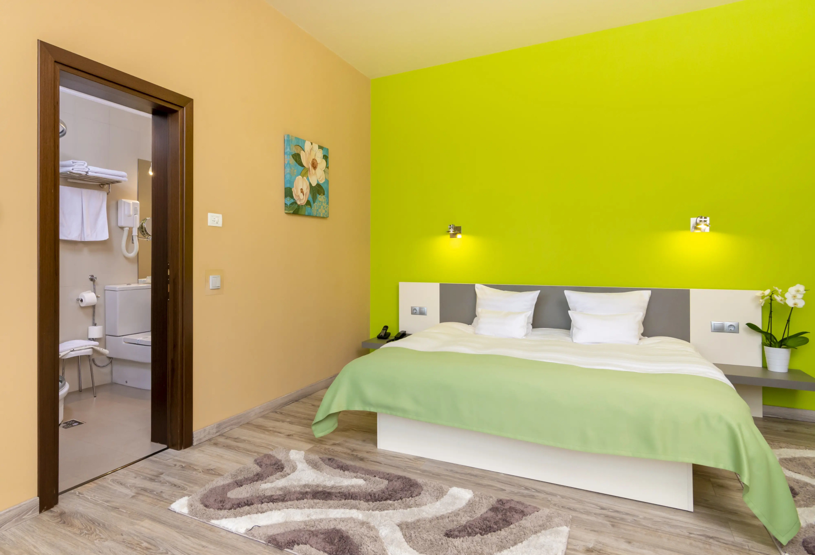 West City Hotel