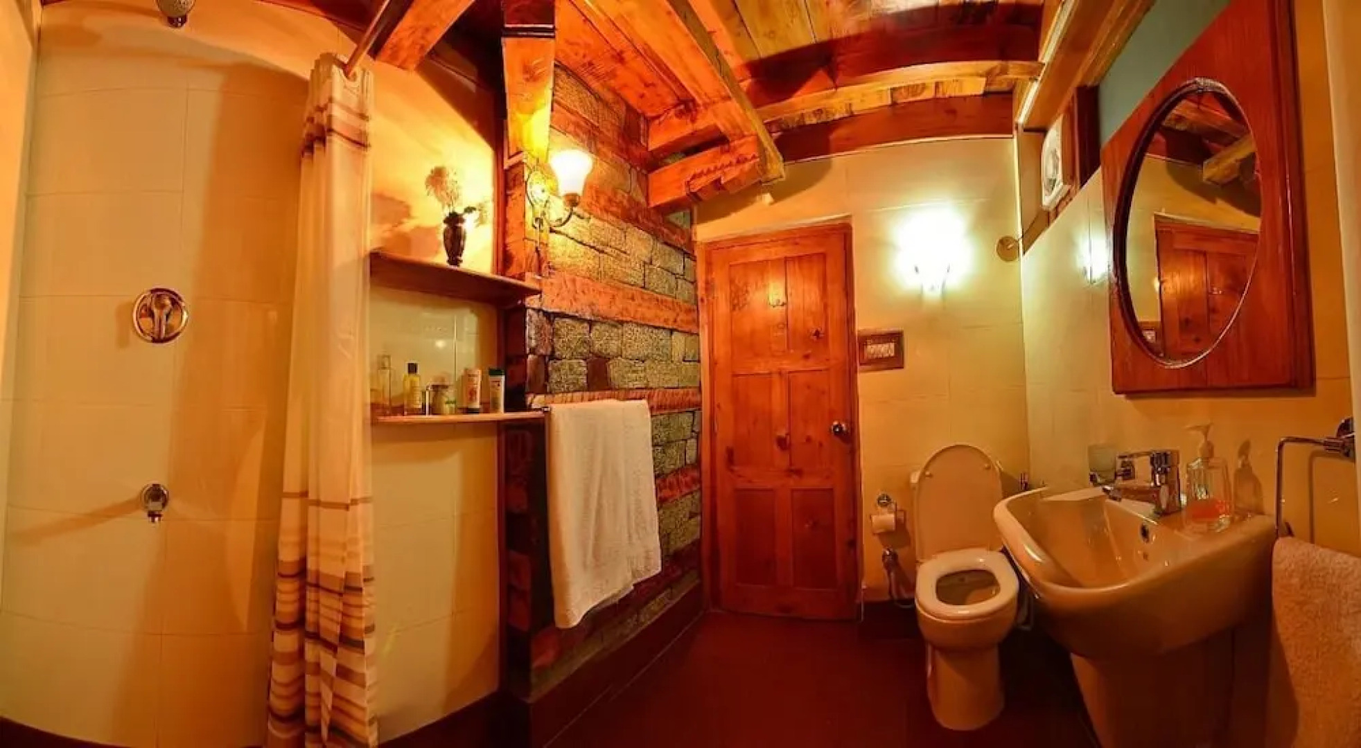 Himalayan Kothi Kais