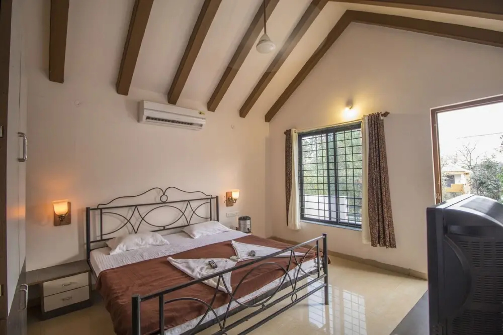 Mougli's Paradise Resort