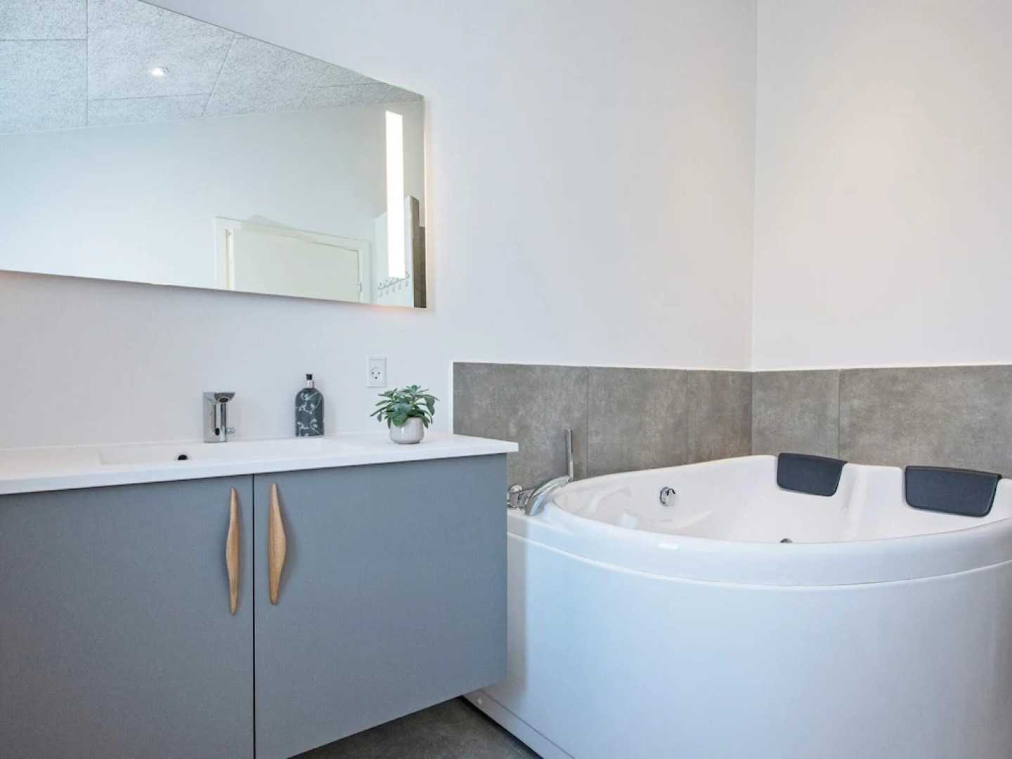 12 Person Holiday Home in Ansager