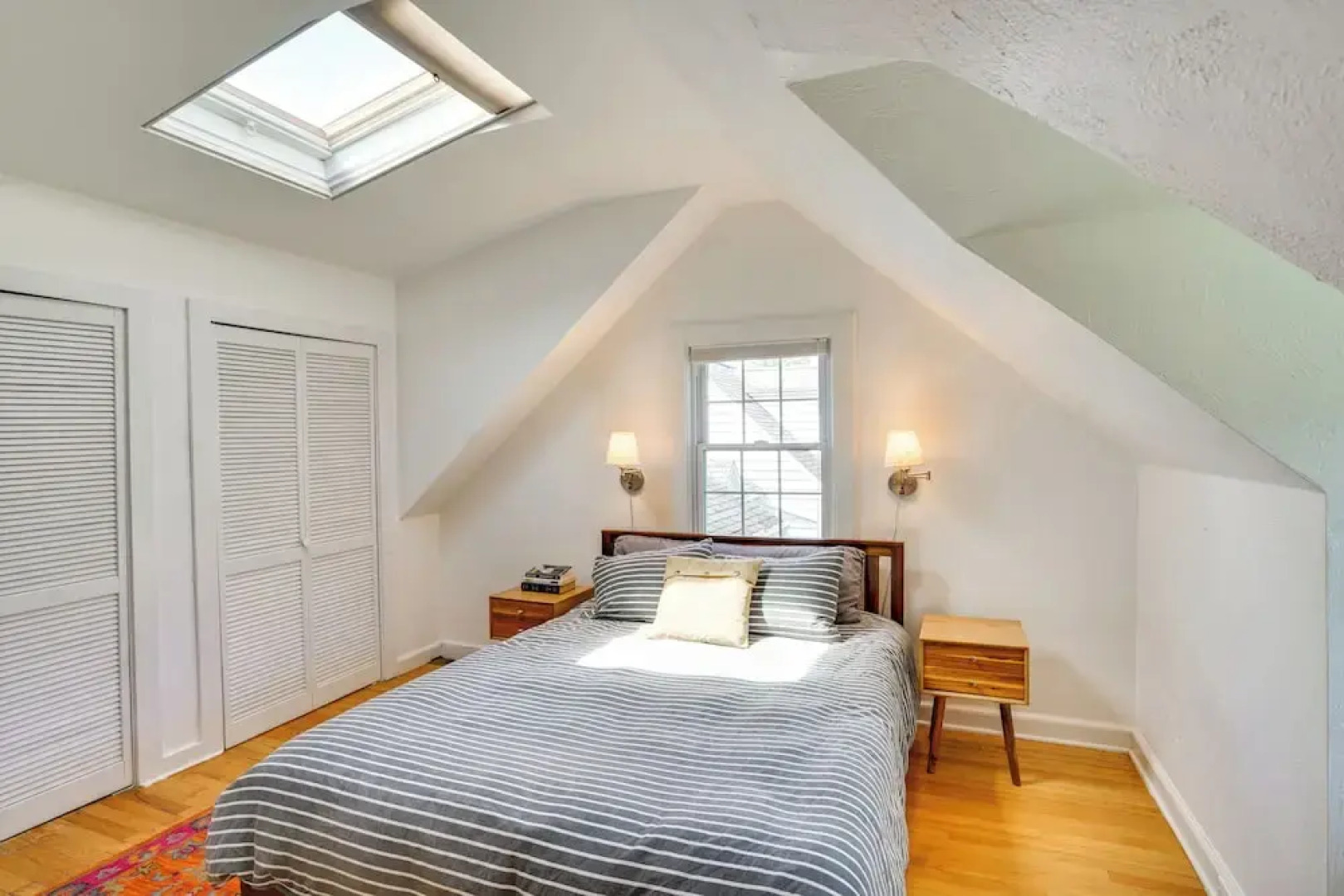 Quaint Woodstock Escape - 2 Mi to Tinker St!