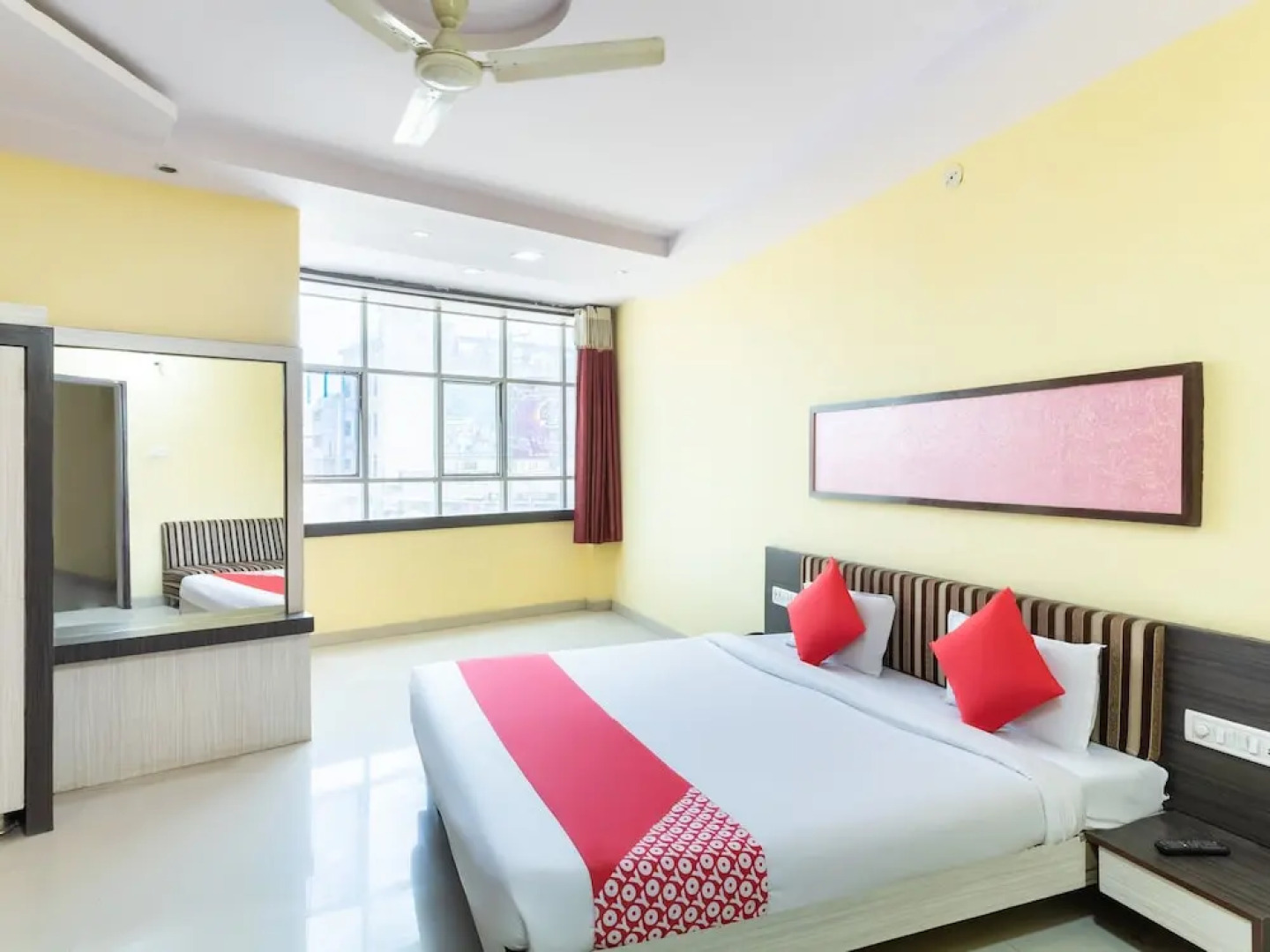 Hotel Rajendra Palace by OYO Rooms