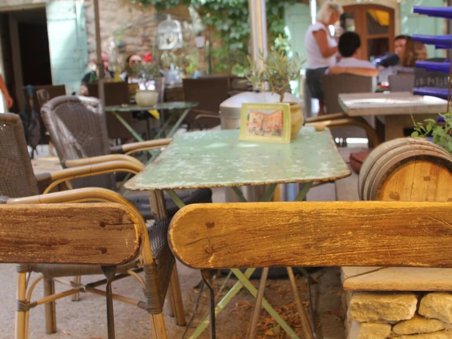 Provencal Holiday Home With Private Pool on 3000 m2 of Garden, in the Middle of the Luberon