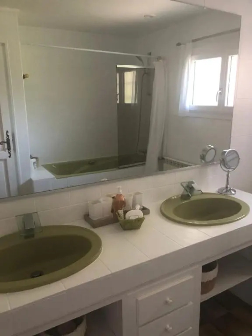 Villa les 3 lumières 8-10 personnes, Clim, piscine à proximité des plages