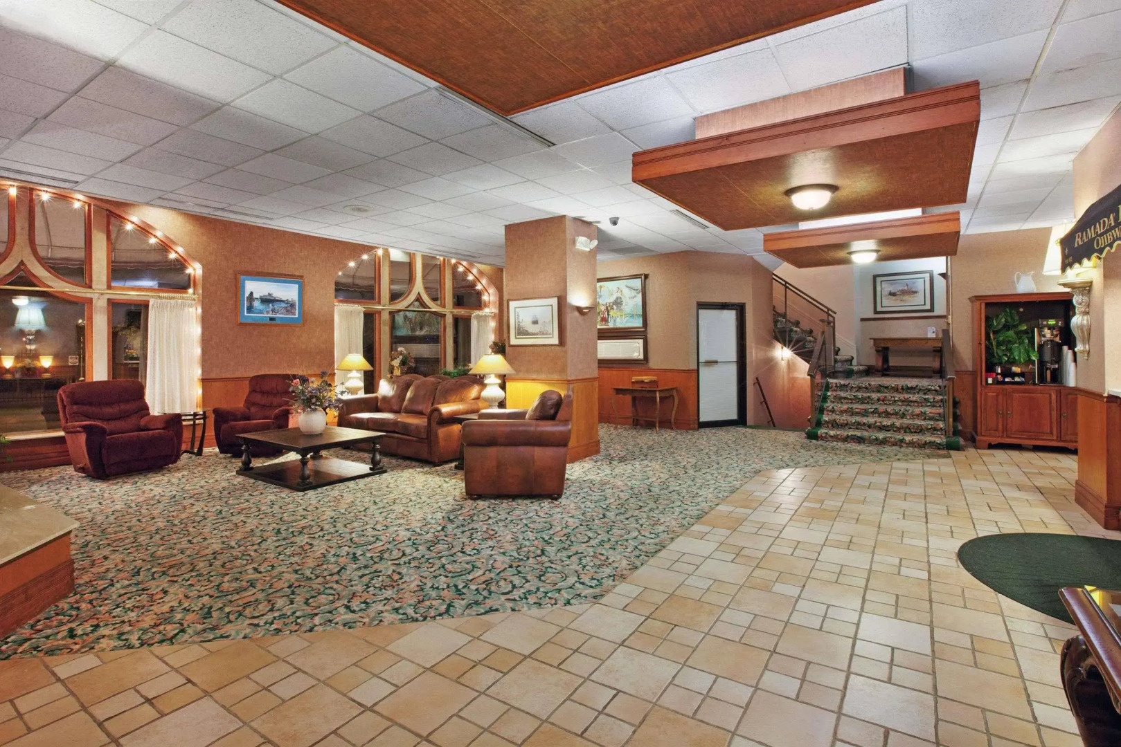 Ramada Plaza Hotel Ojibway