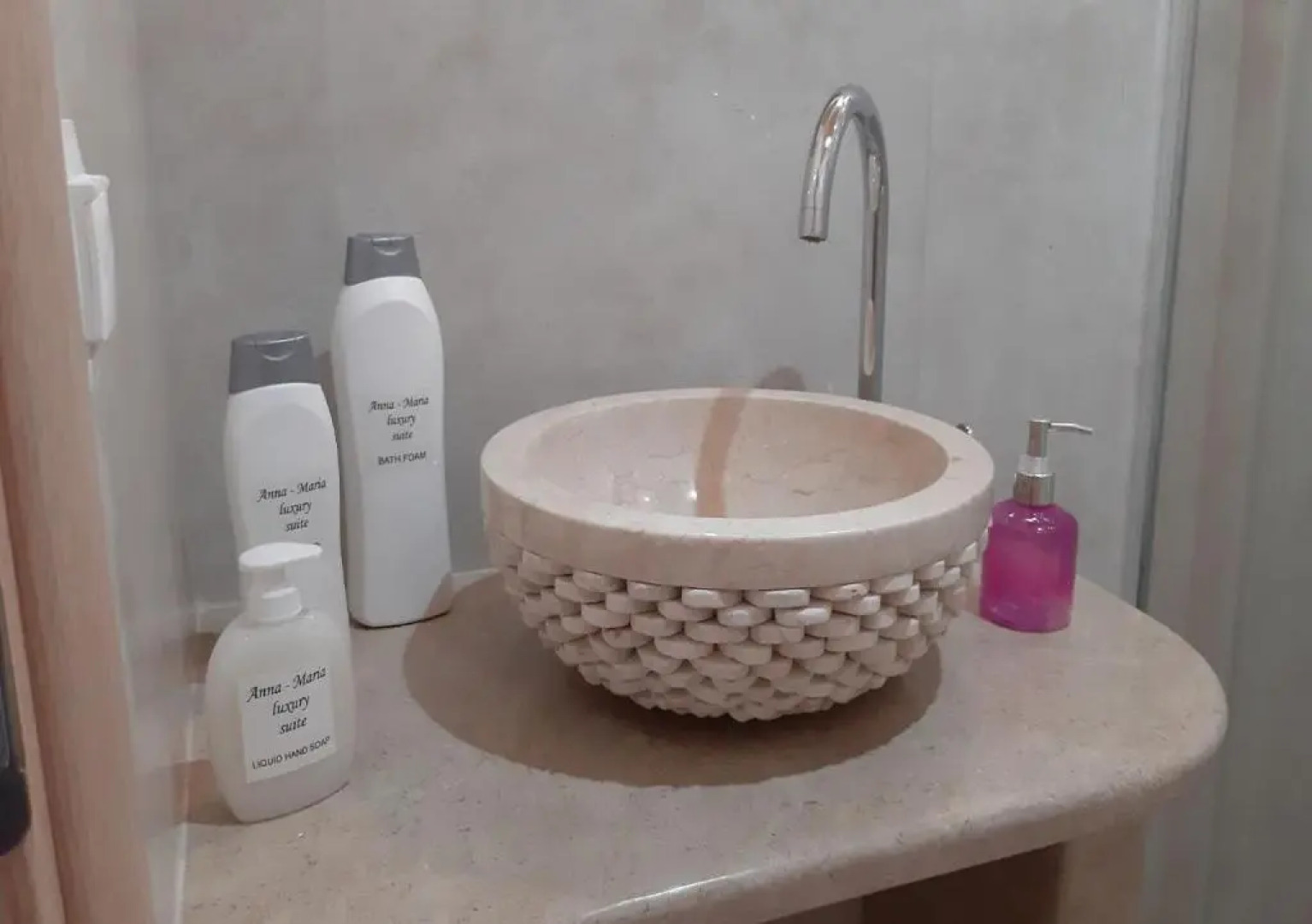 Anna - Maria Luxury Suite