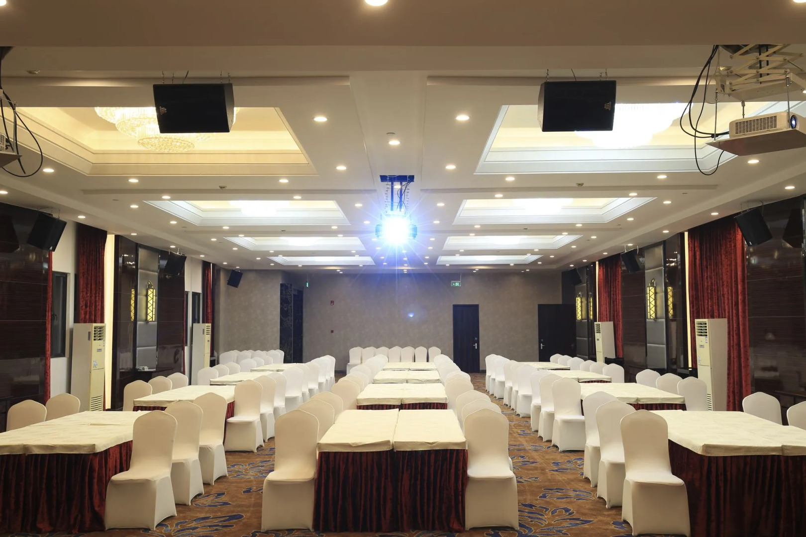 Shanghai Crown Crystal Hotel