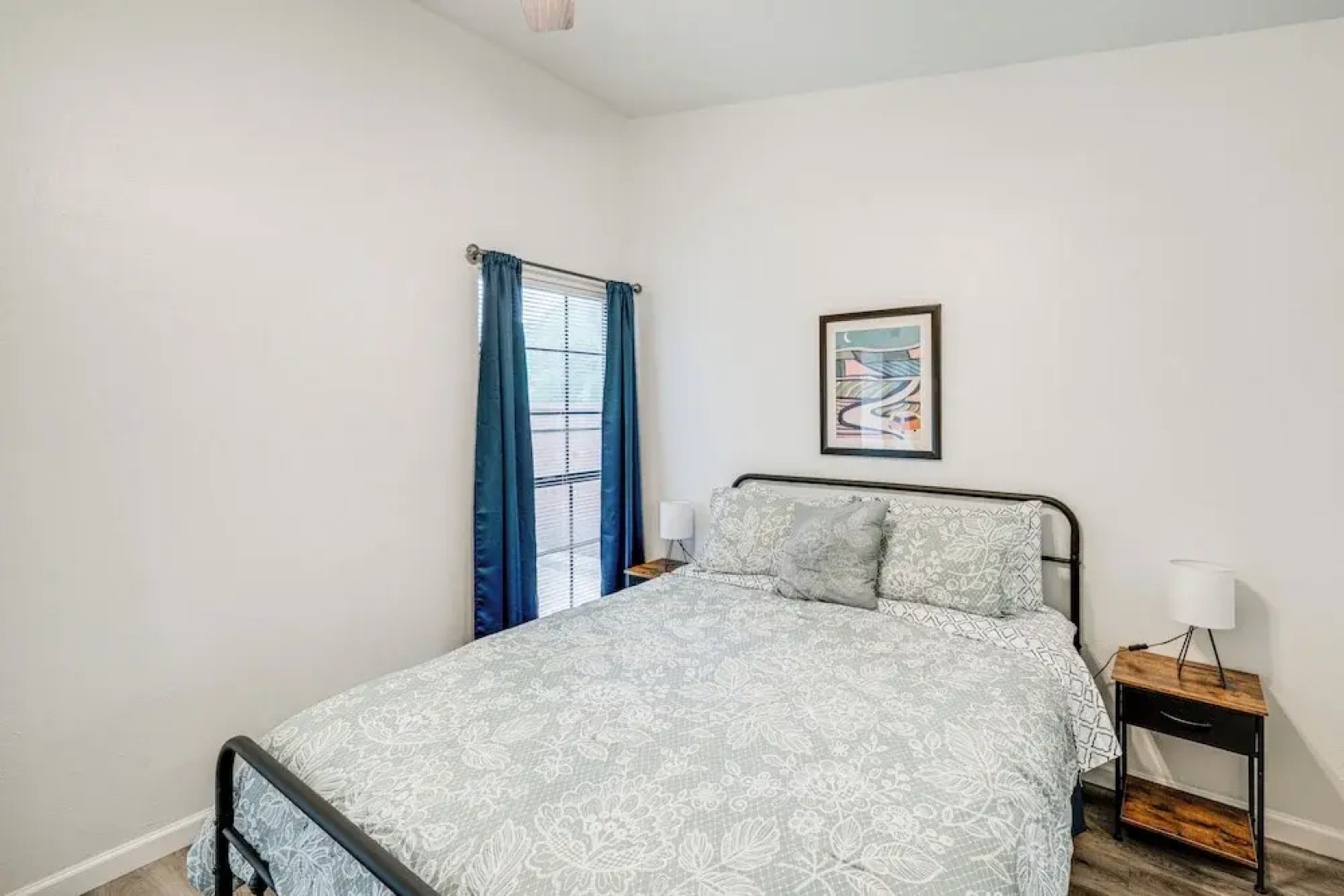 Game Room & Pool: Family Home in The Colony!