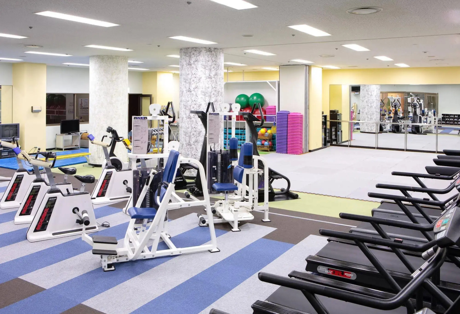 The Crown Palais New Hankyu Kochi