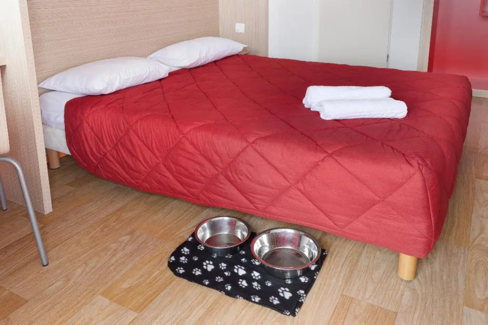 Première Classe La Ville-Du-Bois