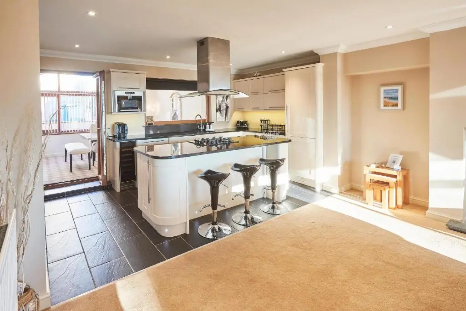 Host Stay The Chimneys