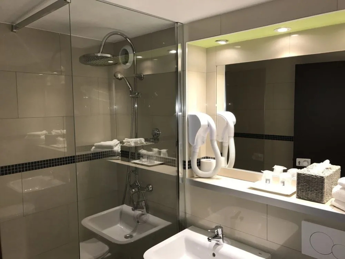 hotelF1 Bretigny Sur Orge