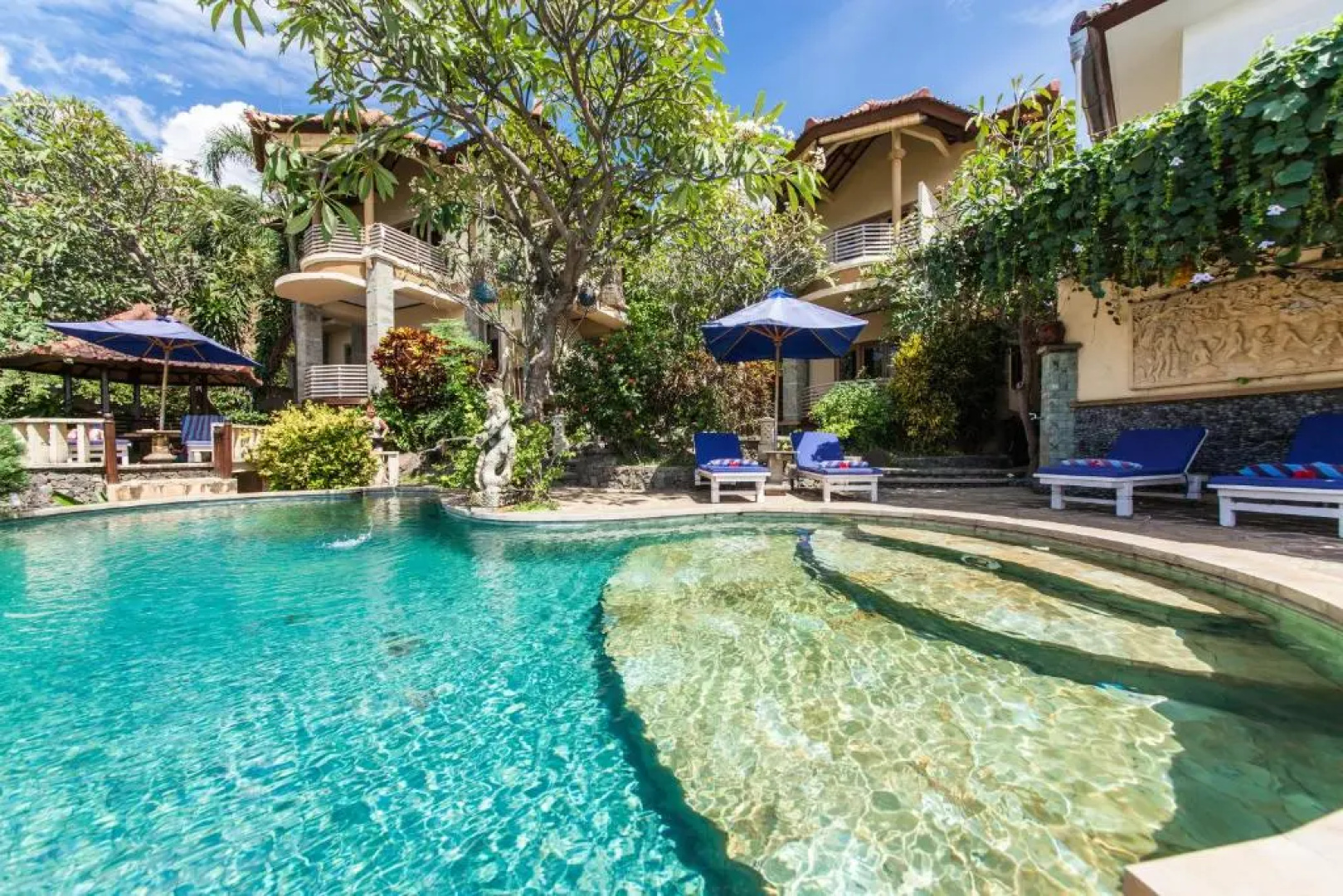 Blue Moon Villas