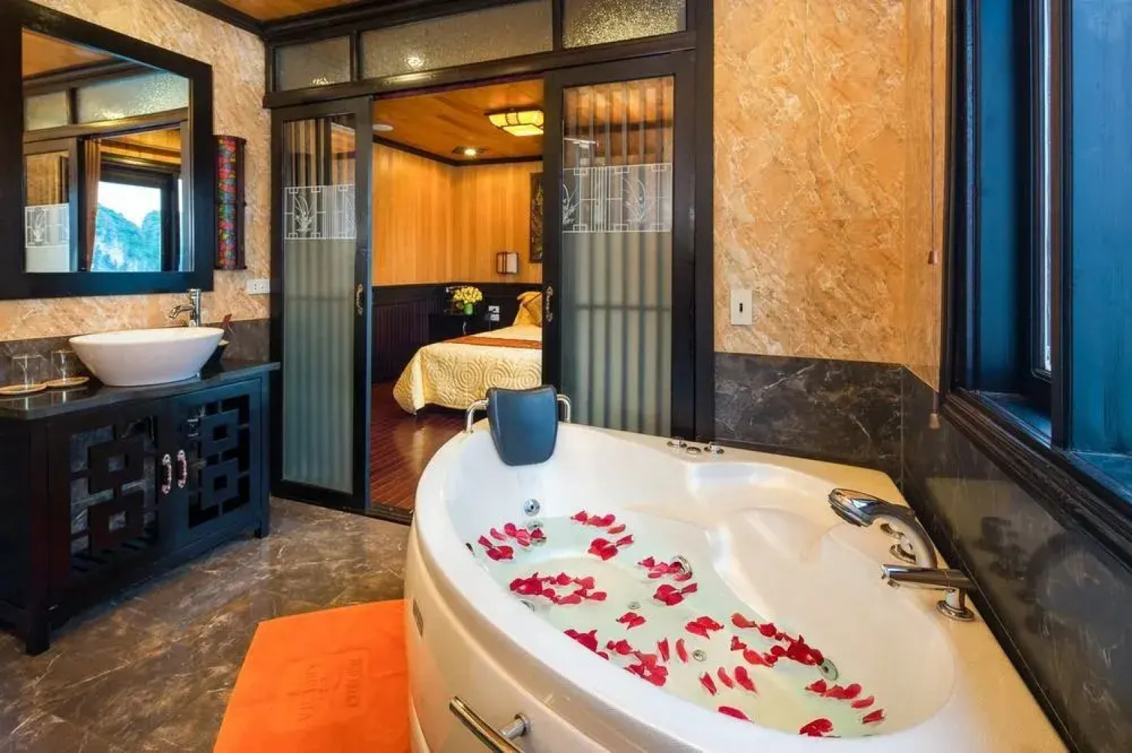 Halong Victory Cruise