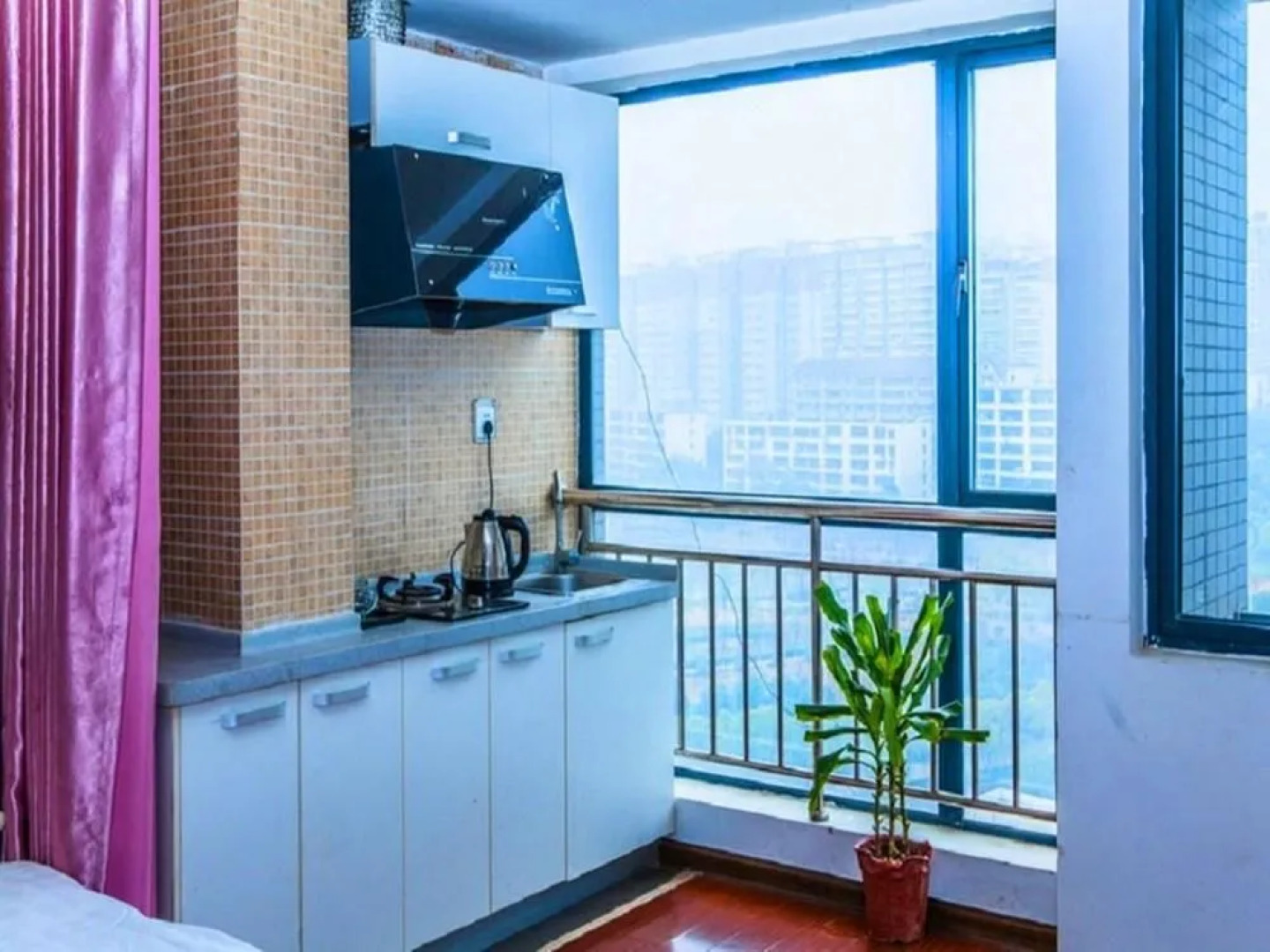 Crystal Love Serviced Apartment