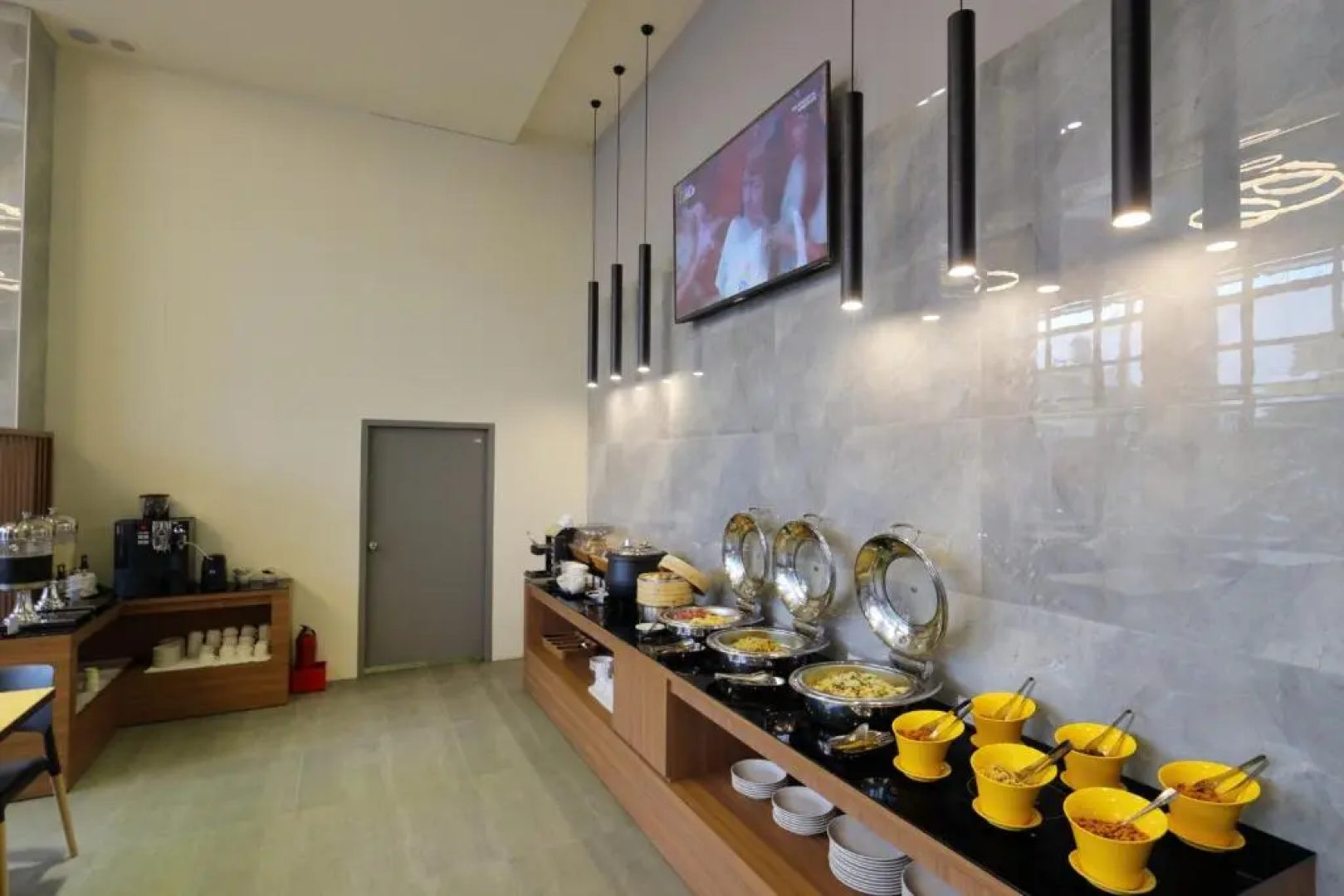 Ket Hotel
