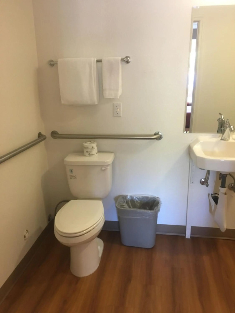 Motel 6 Bremerton, WA