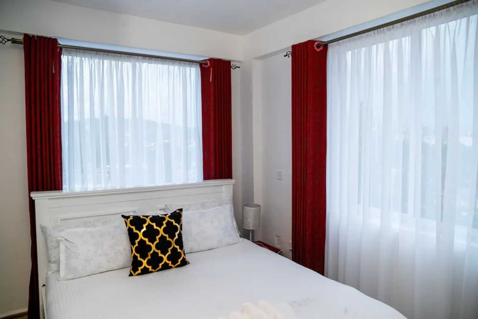 Santorina Home Suites