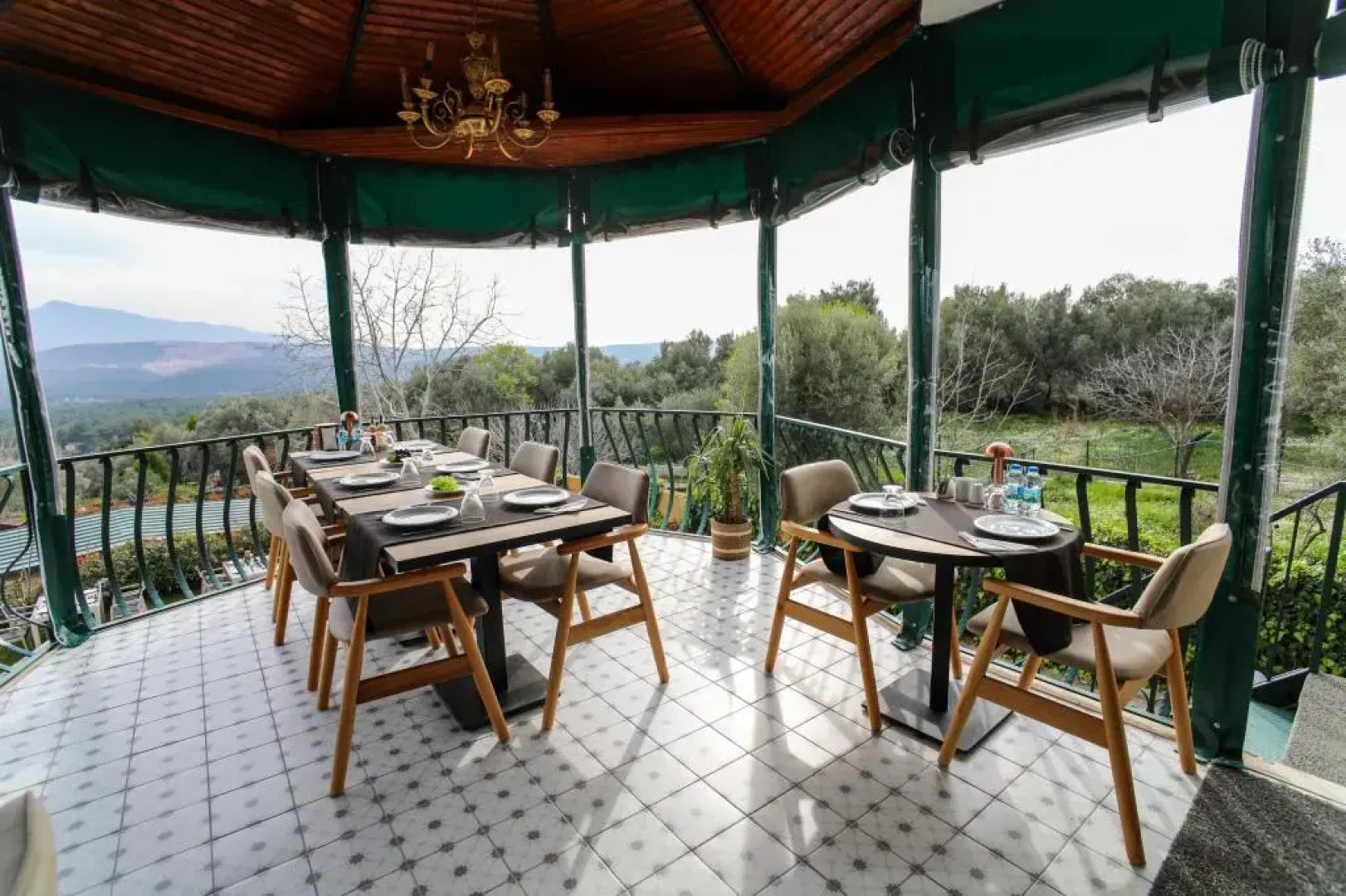 Gul Hanim Konagi Bornova Yakakoy