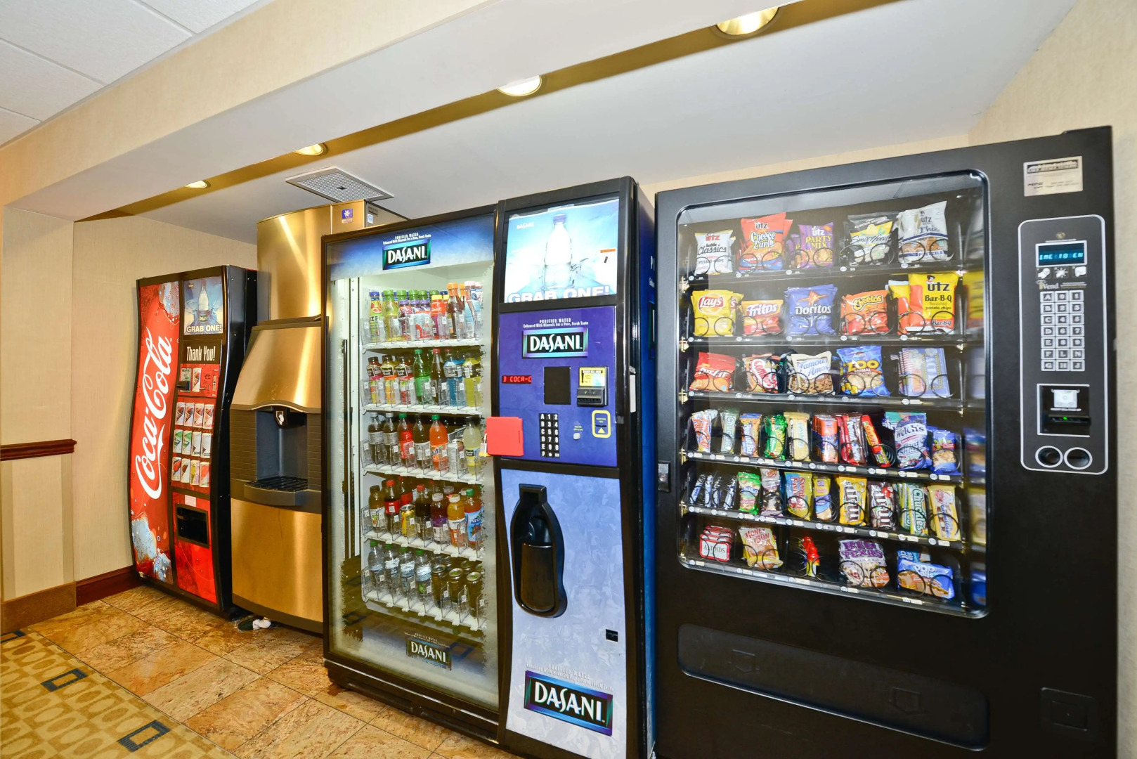 Holiday Inn Express & Suites Williamstown - Glassboro