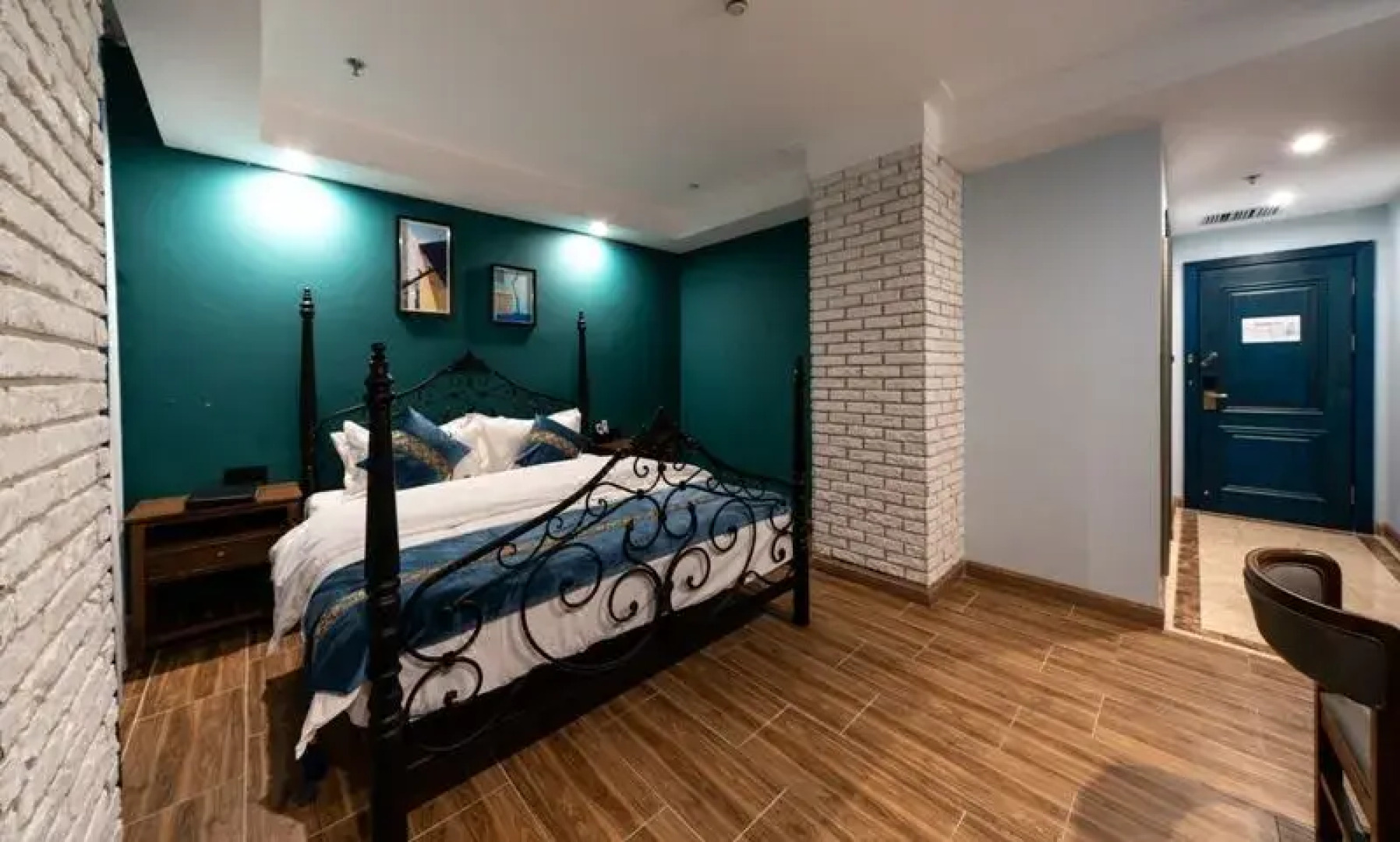 Sunshine Hotel 1st Road (Altay Emerald Bay)