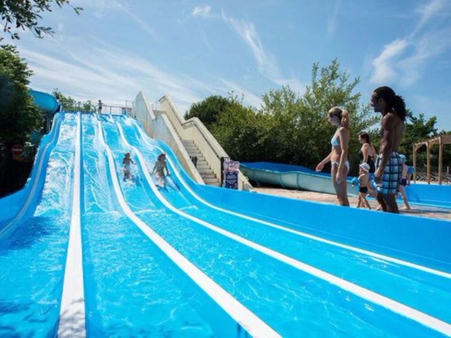 La Réserve Mobile Home Premium 4-6 Places, VIP-4 Fun Pass