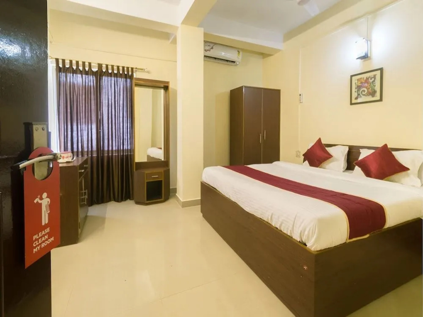 OYO 9671 Hotel Rudraksh Inn