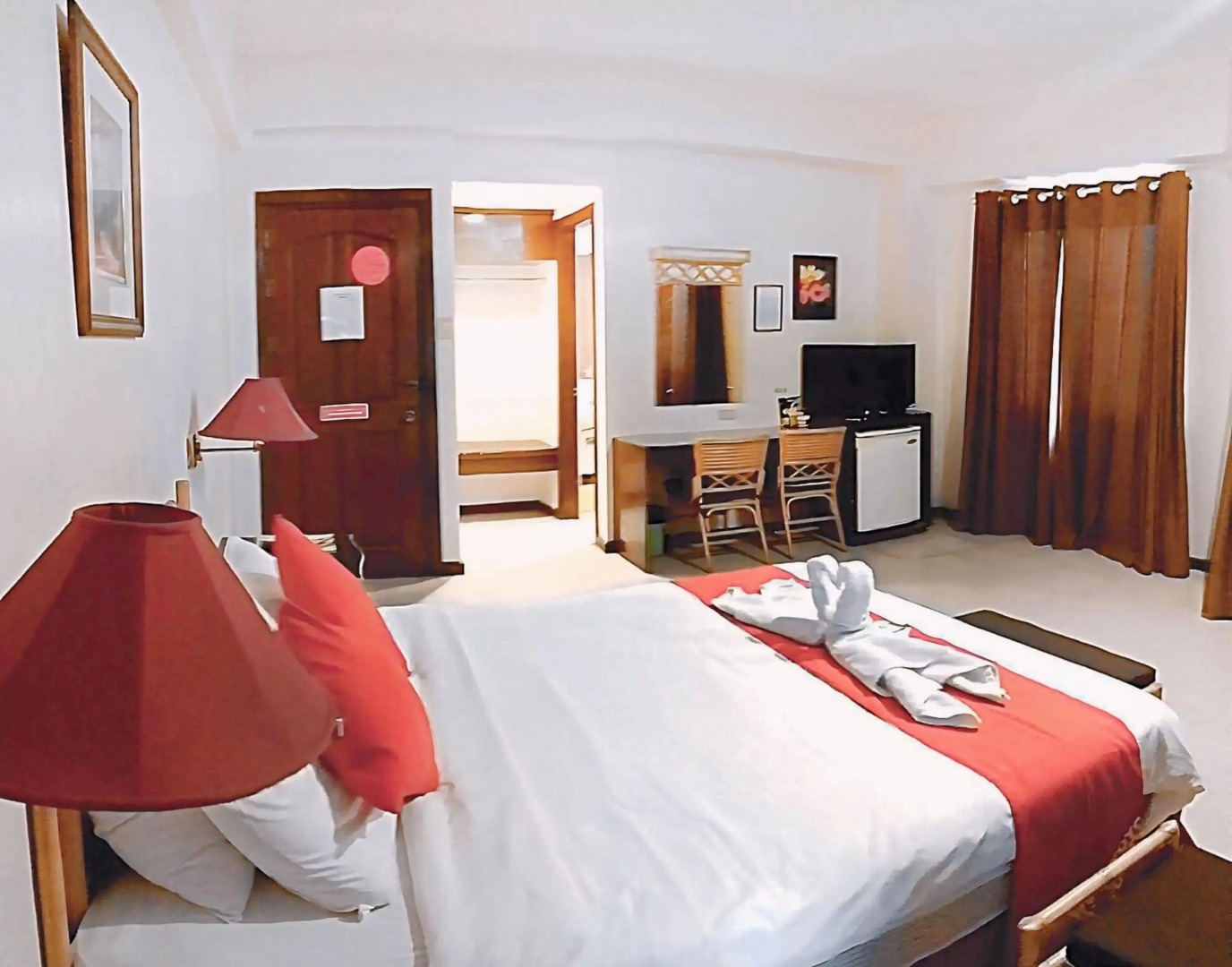 OYO 414 Humberto's Hotel