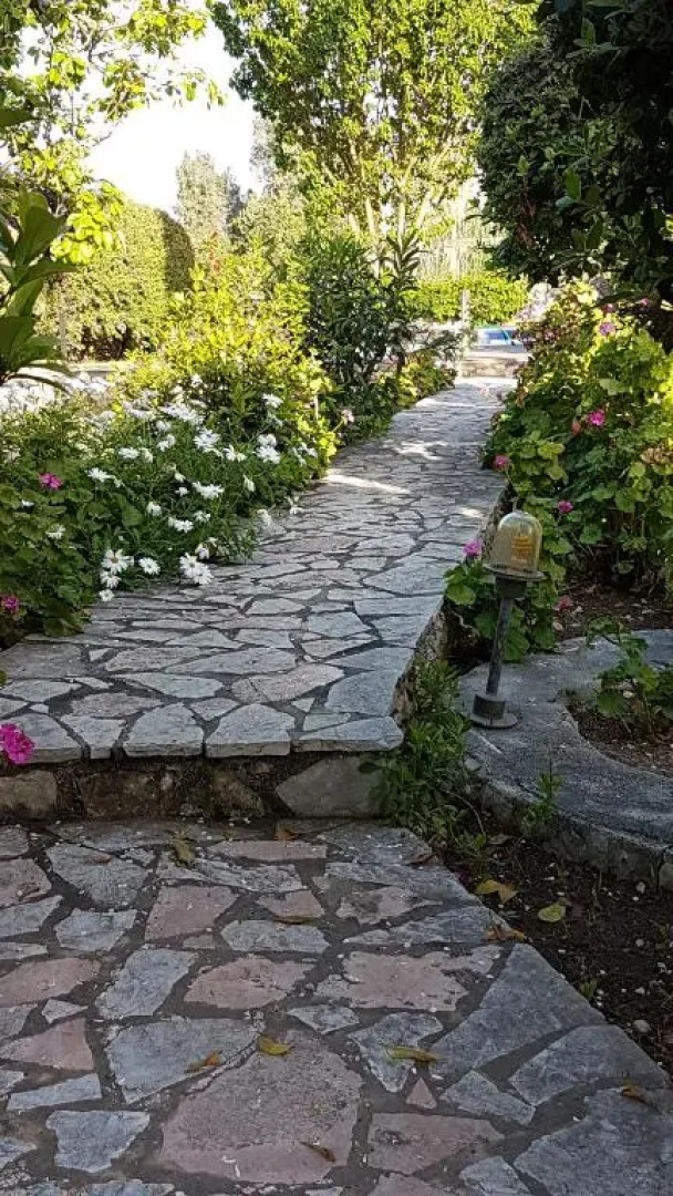 Castello Bellos Villas & Apartments