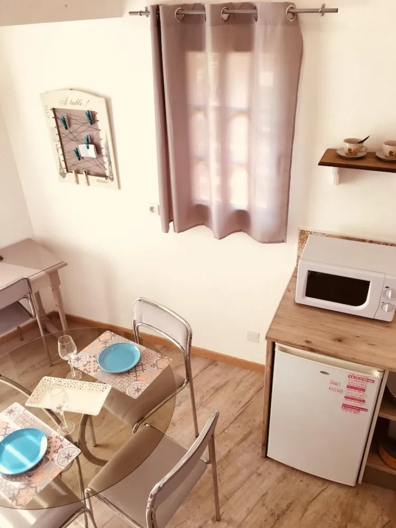 House With one Bedroom in Châteauneuf-val-saint-donat, With Wonderful Mountain View, Shared Pool, Enclosed Garden