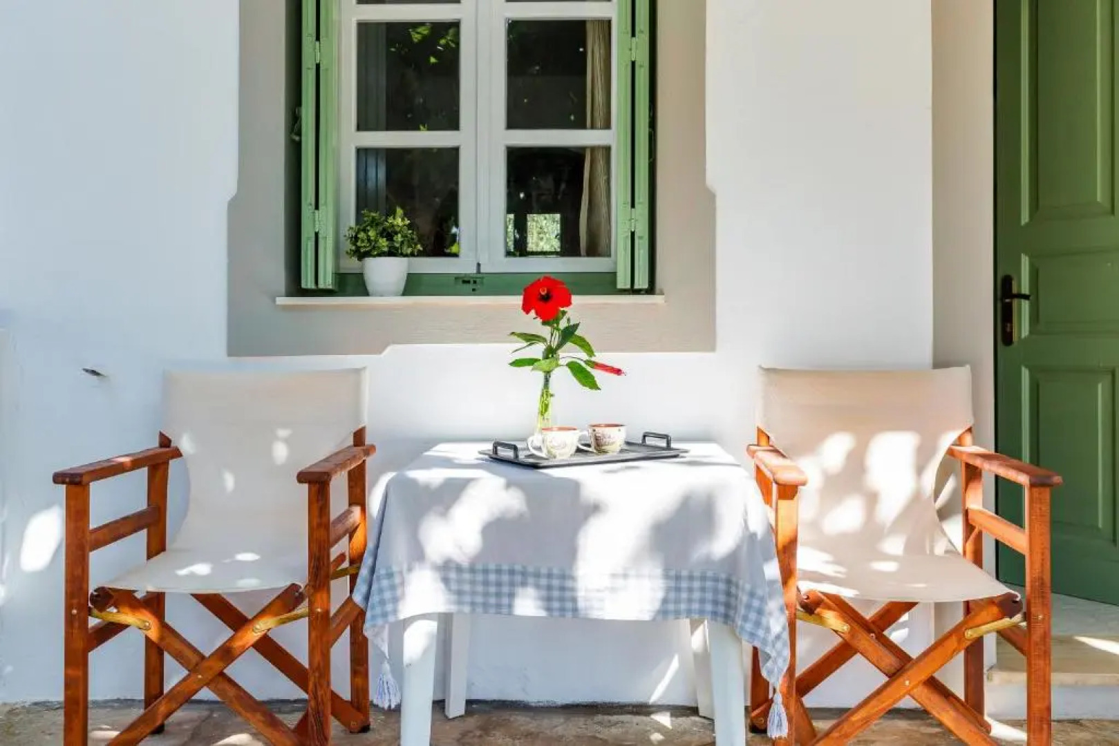 Smaragdi Rooms and Studios