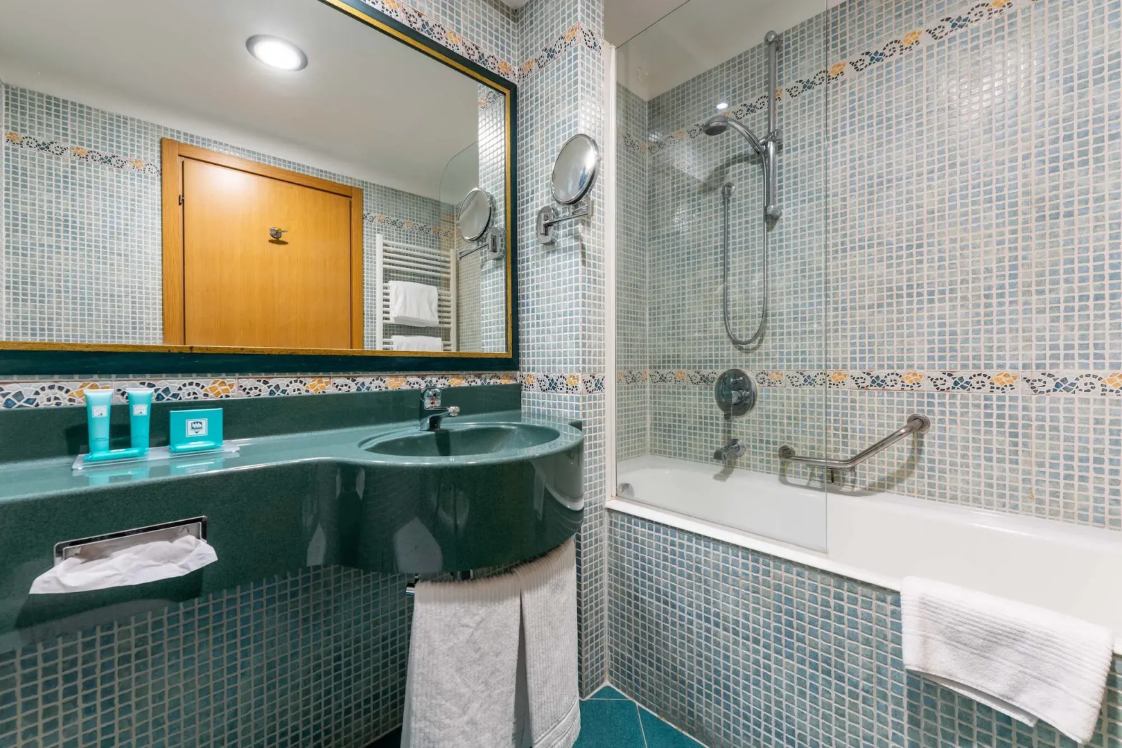 Hotel Mirage, Sure Hotel Collection by Best Western