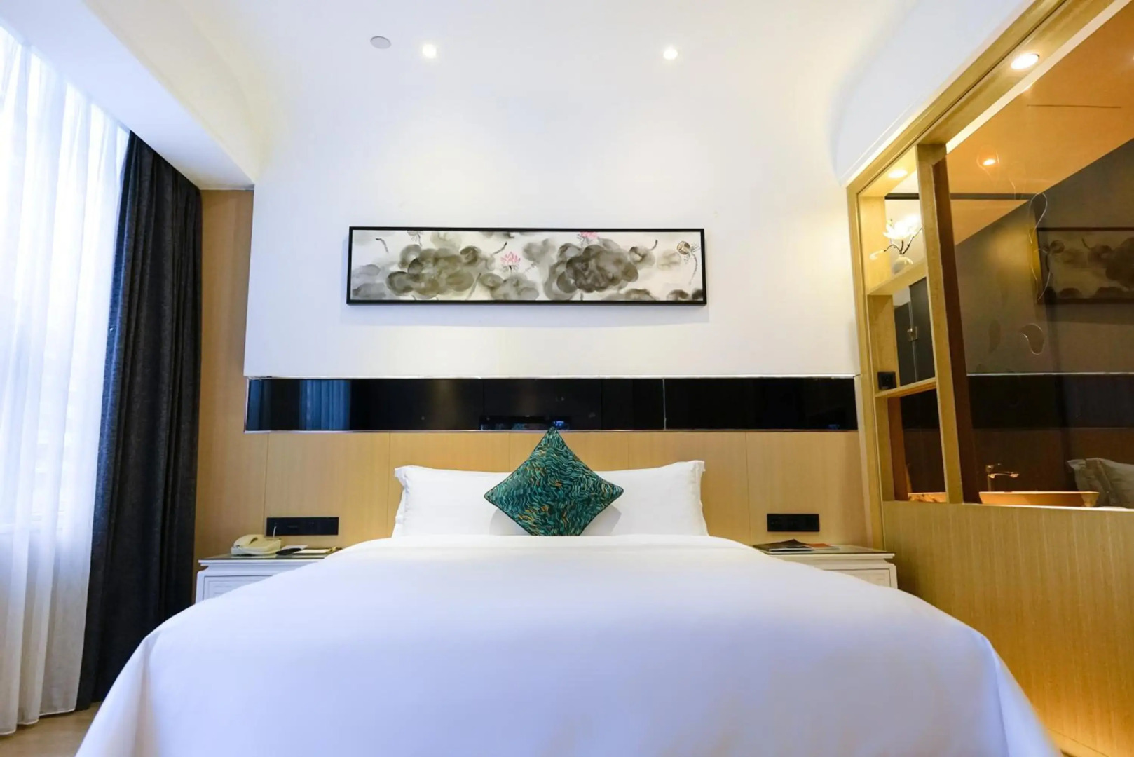 Paco Hotel Tiyuxilu Metro Guangzhou-Free Shuttle Bus during Canton Fair