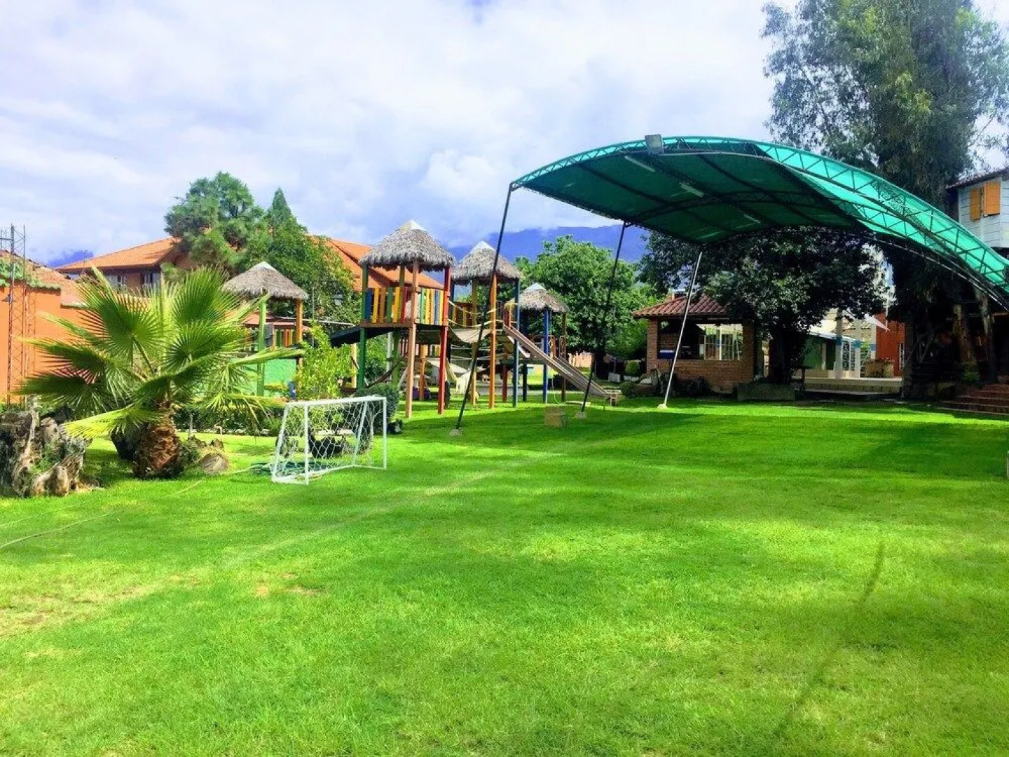 Cabanas Las Lilas Hostel