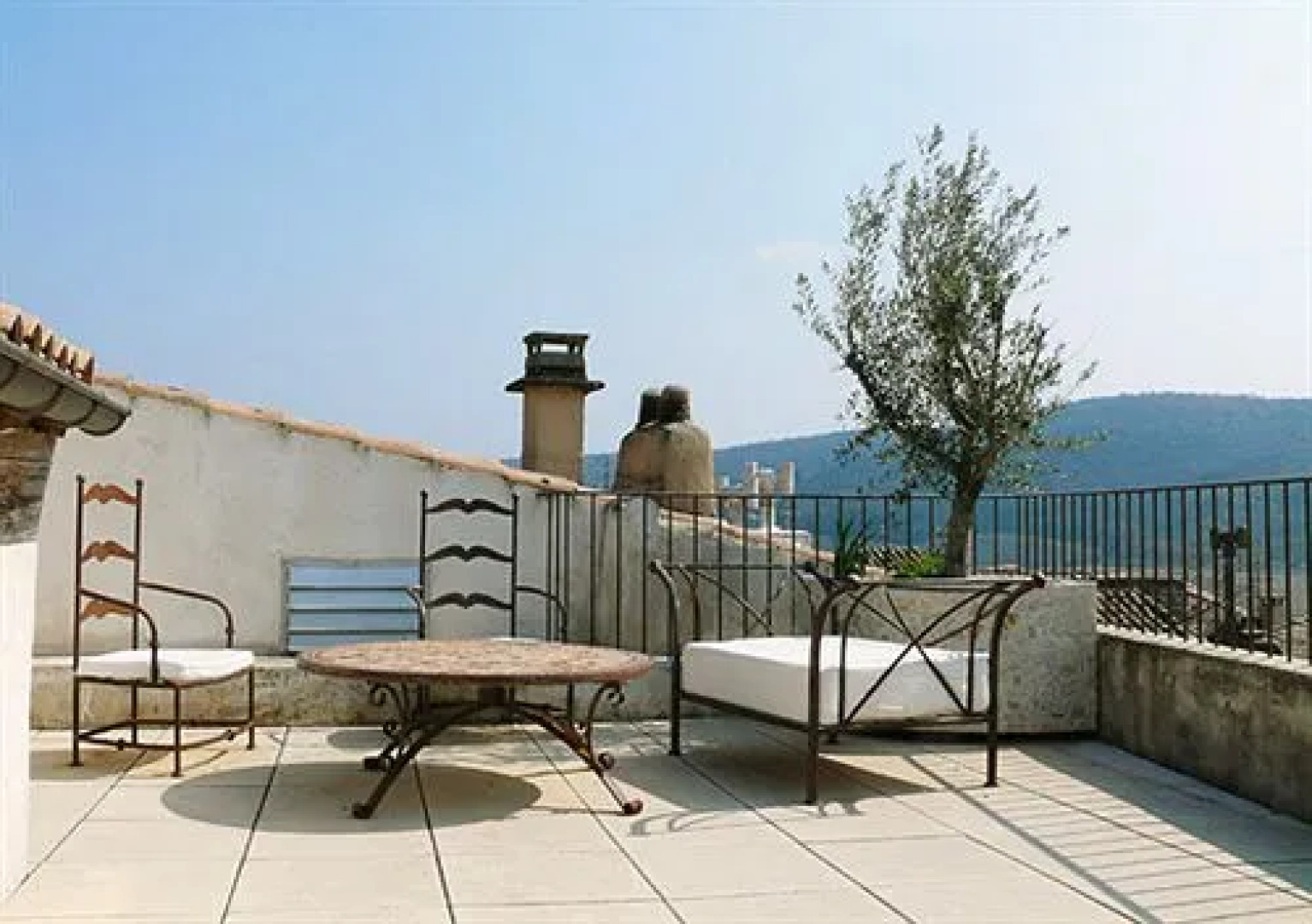 Logis Le Puy Des Sirènes