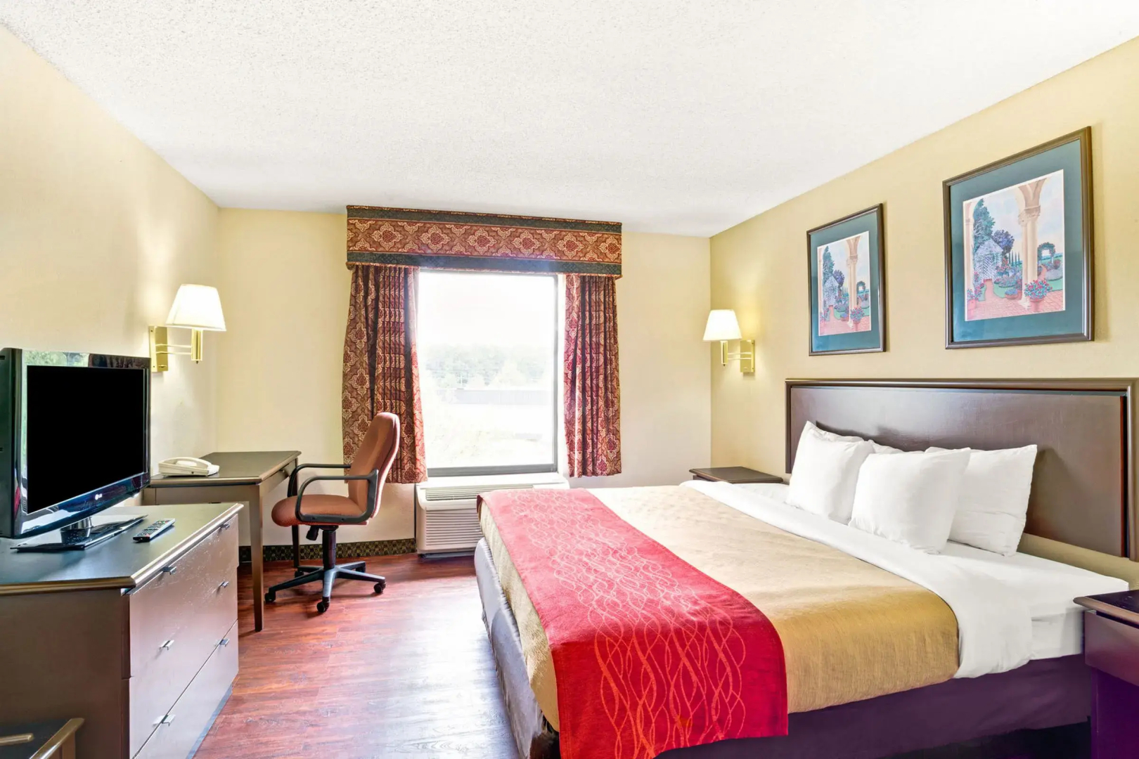 Red Roof Inn PLUS+ & Suites Atlanta Airport South