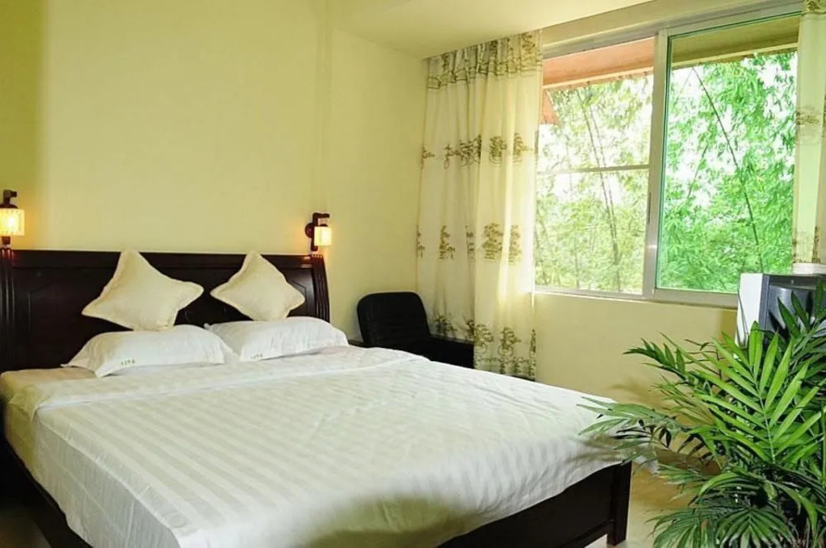 Danxia Impression Chain Inn