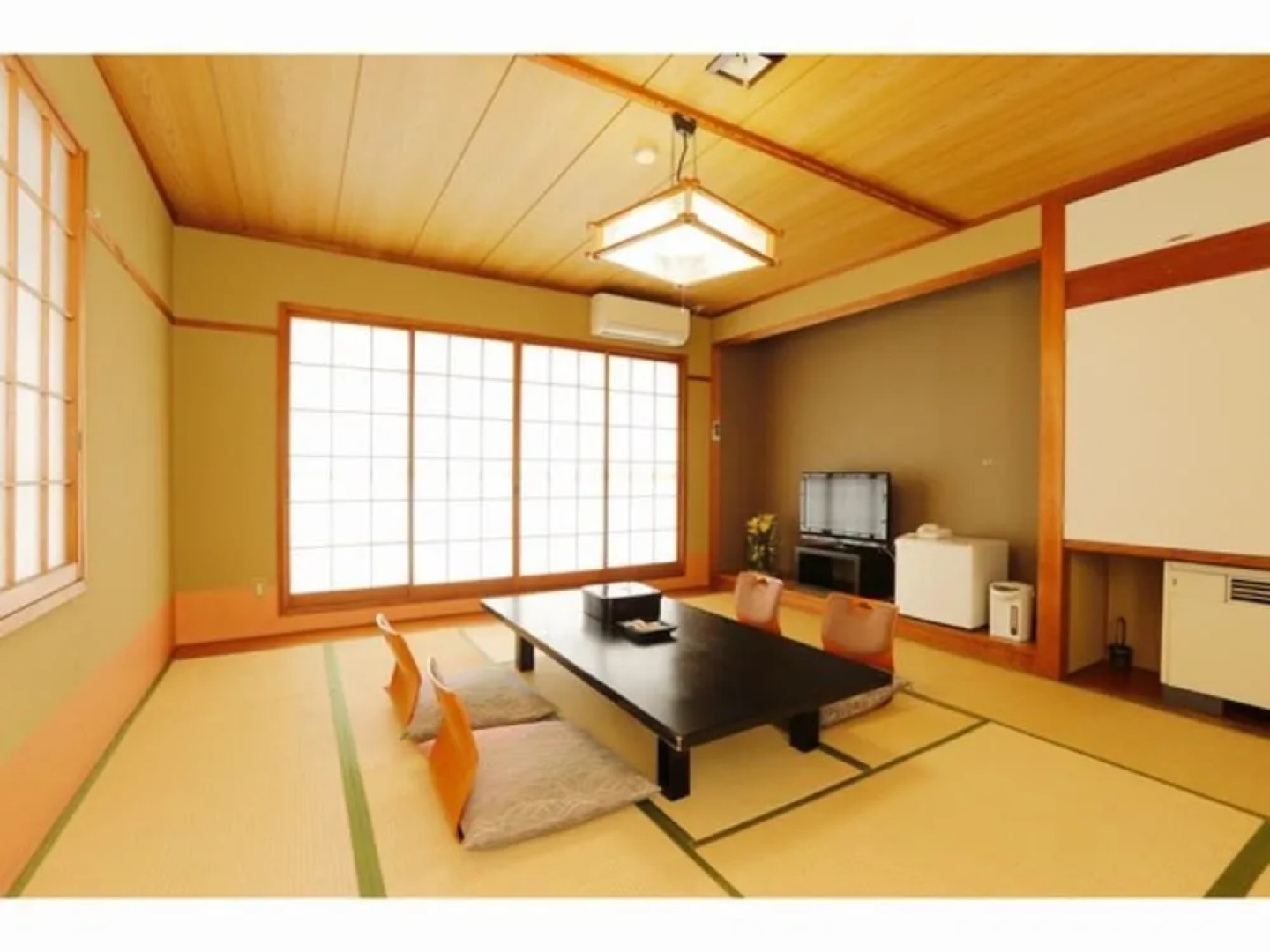 Shirako New Seaside Hotel