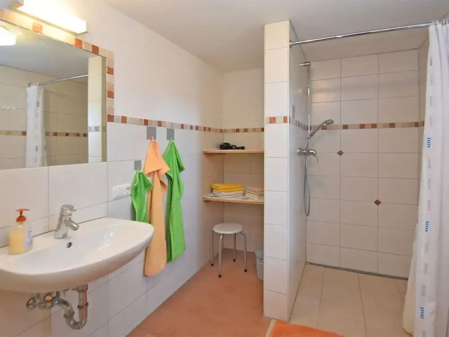 Modern Apartment in Lindegg with Balcony