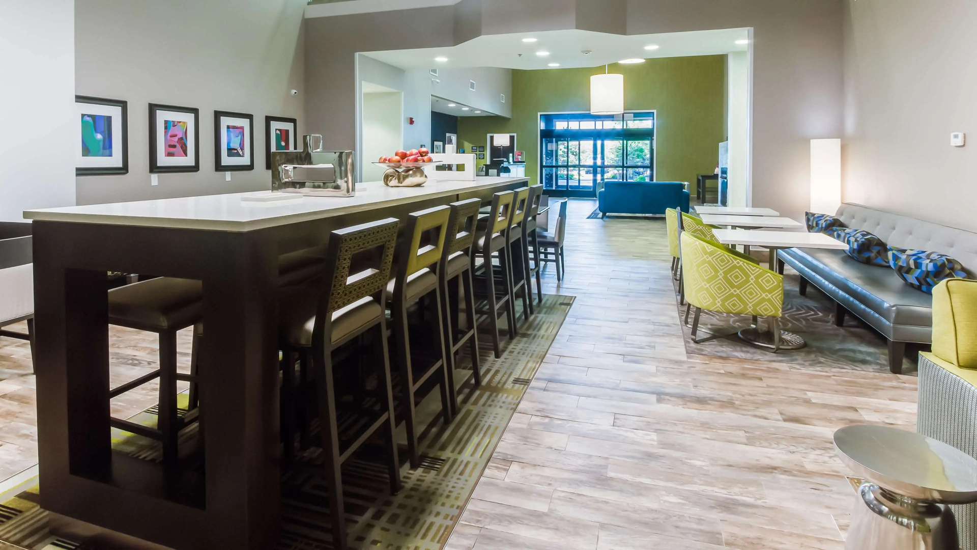 Hampton Inn White House