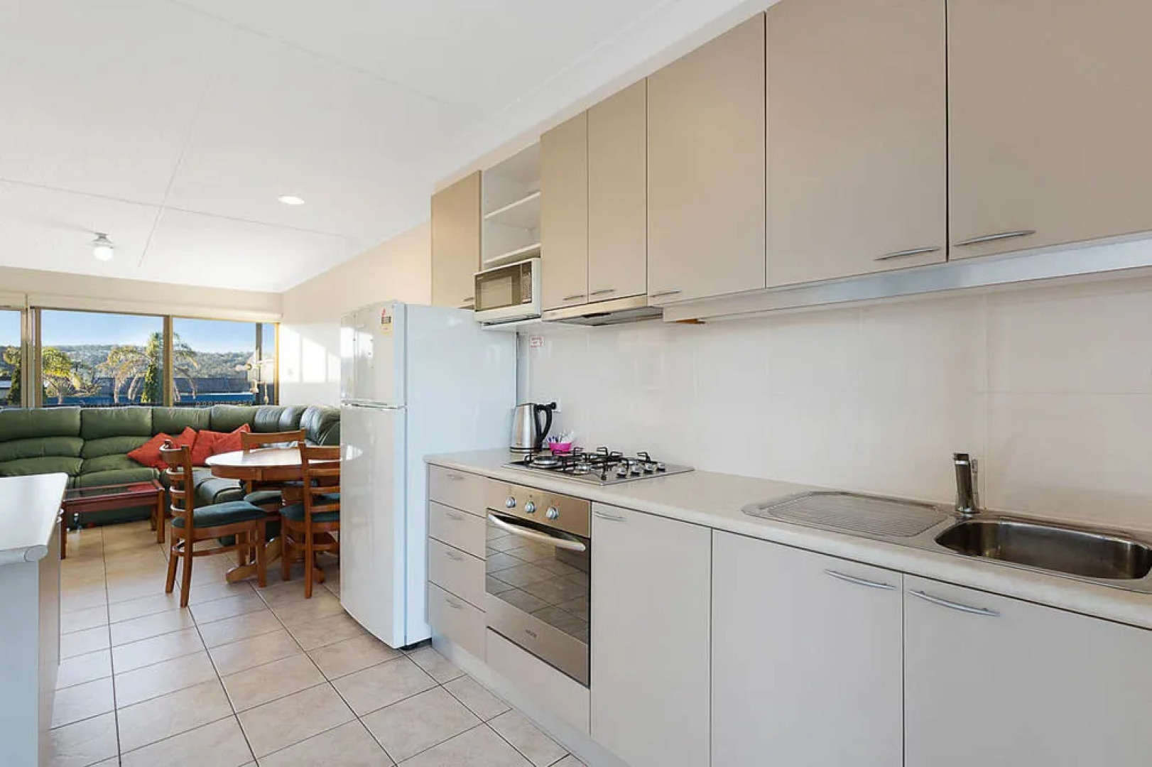 Grandeur Holiday Units