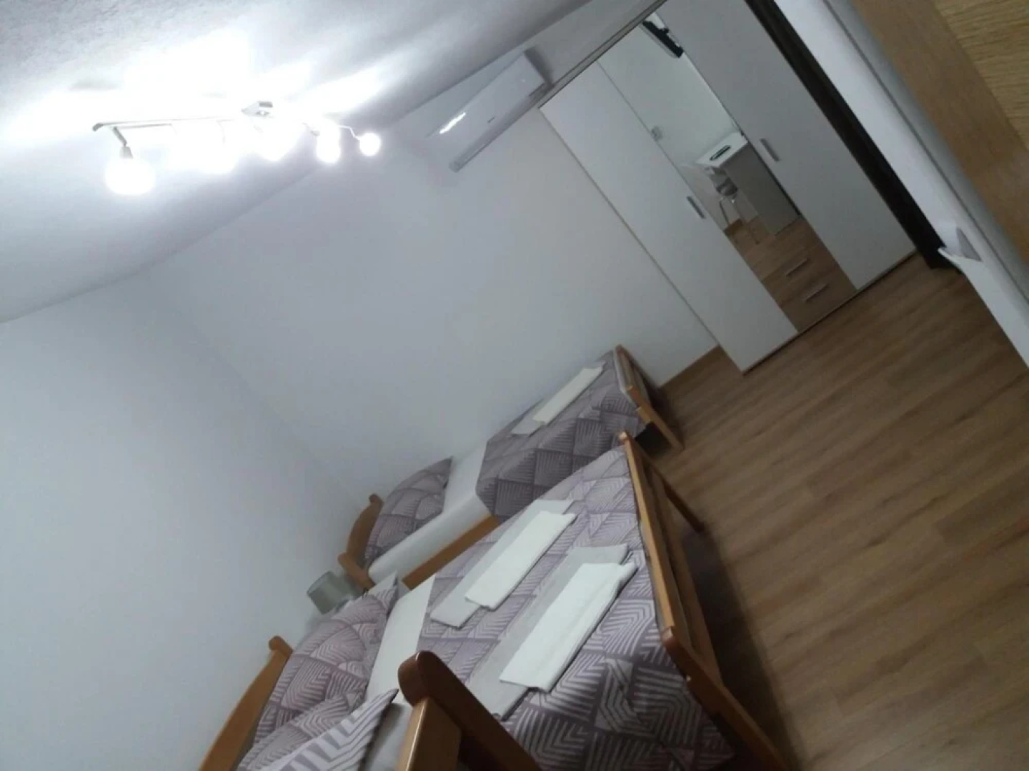 Prenocite Kastel